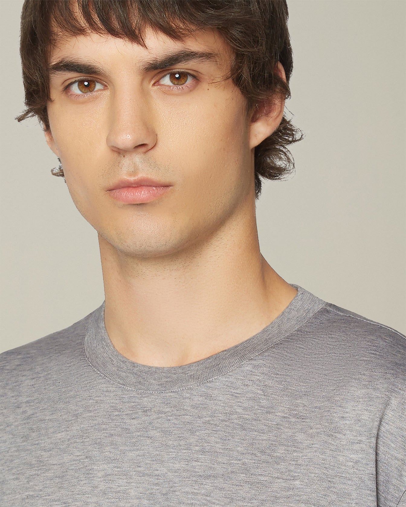 T-SHIRT IN JERSEY CON TASCHINO
