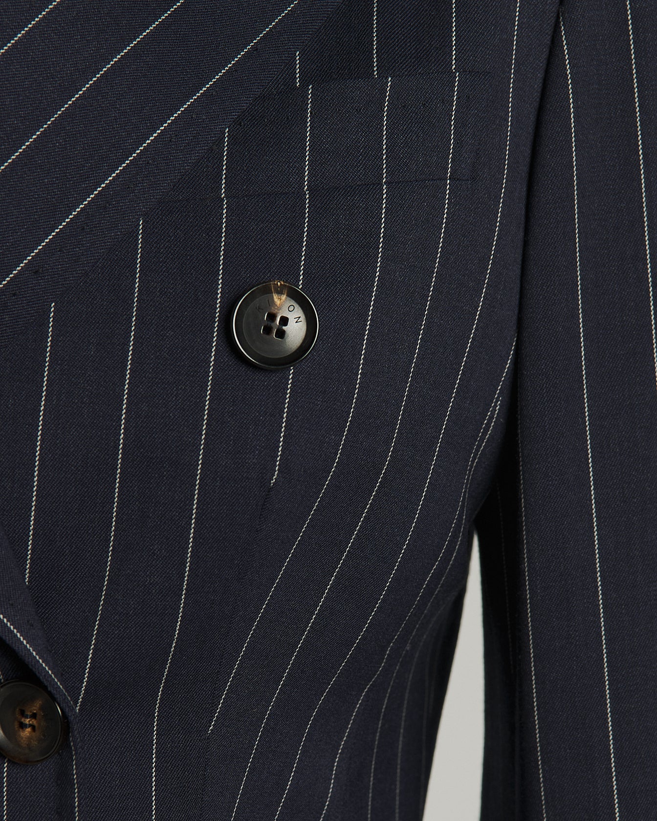 GIACCA DOPPIOPETTO GESSATA IN LANA STRETCH