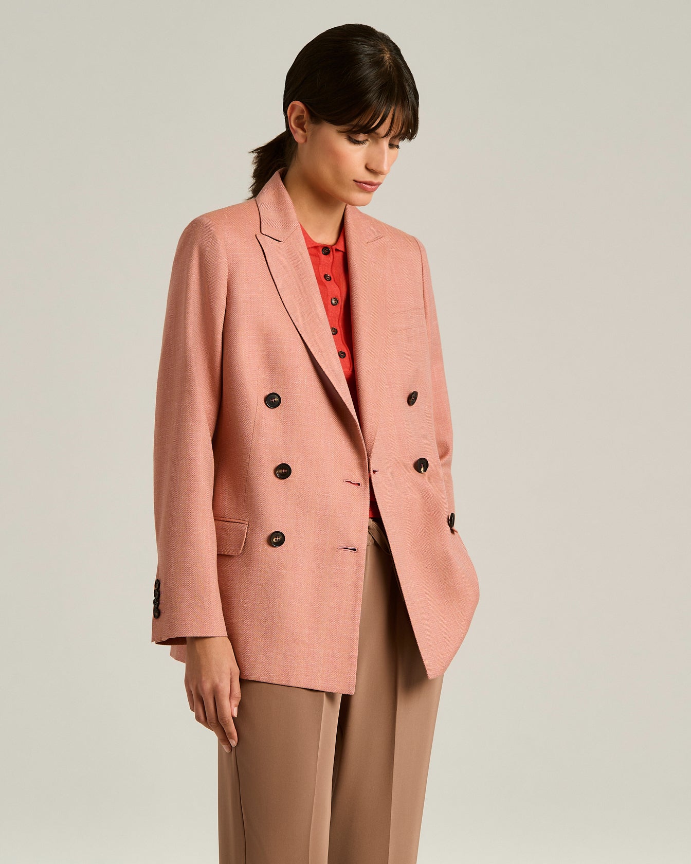 【Kiton】美品！テーラードジャケット　ピンク　カシミア　シルク　42 Women's rose wool, silk and linen double-breasted jacket | Kiton