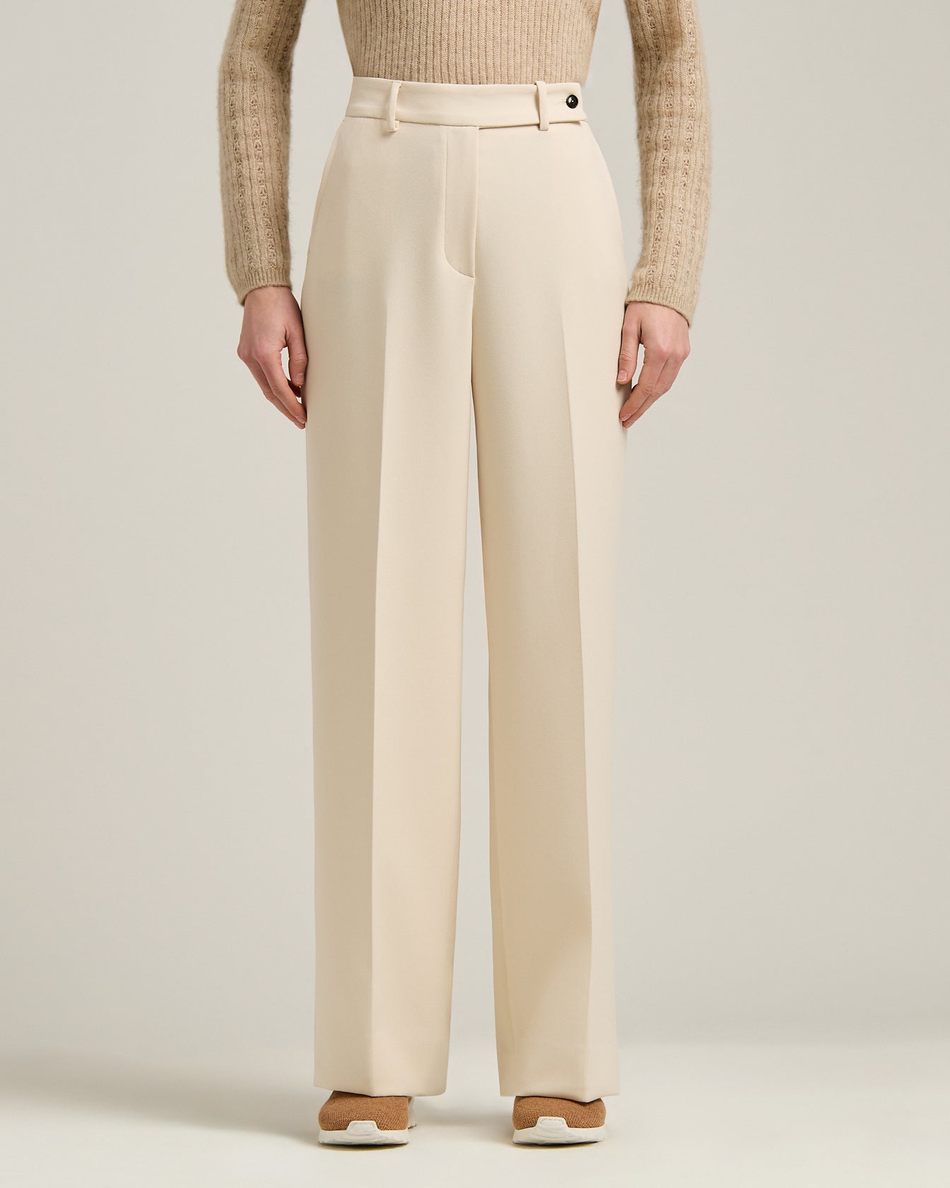 PANTALONE IN TESSUTO TECNICO
