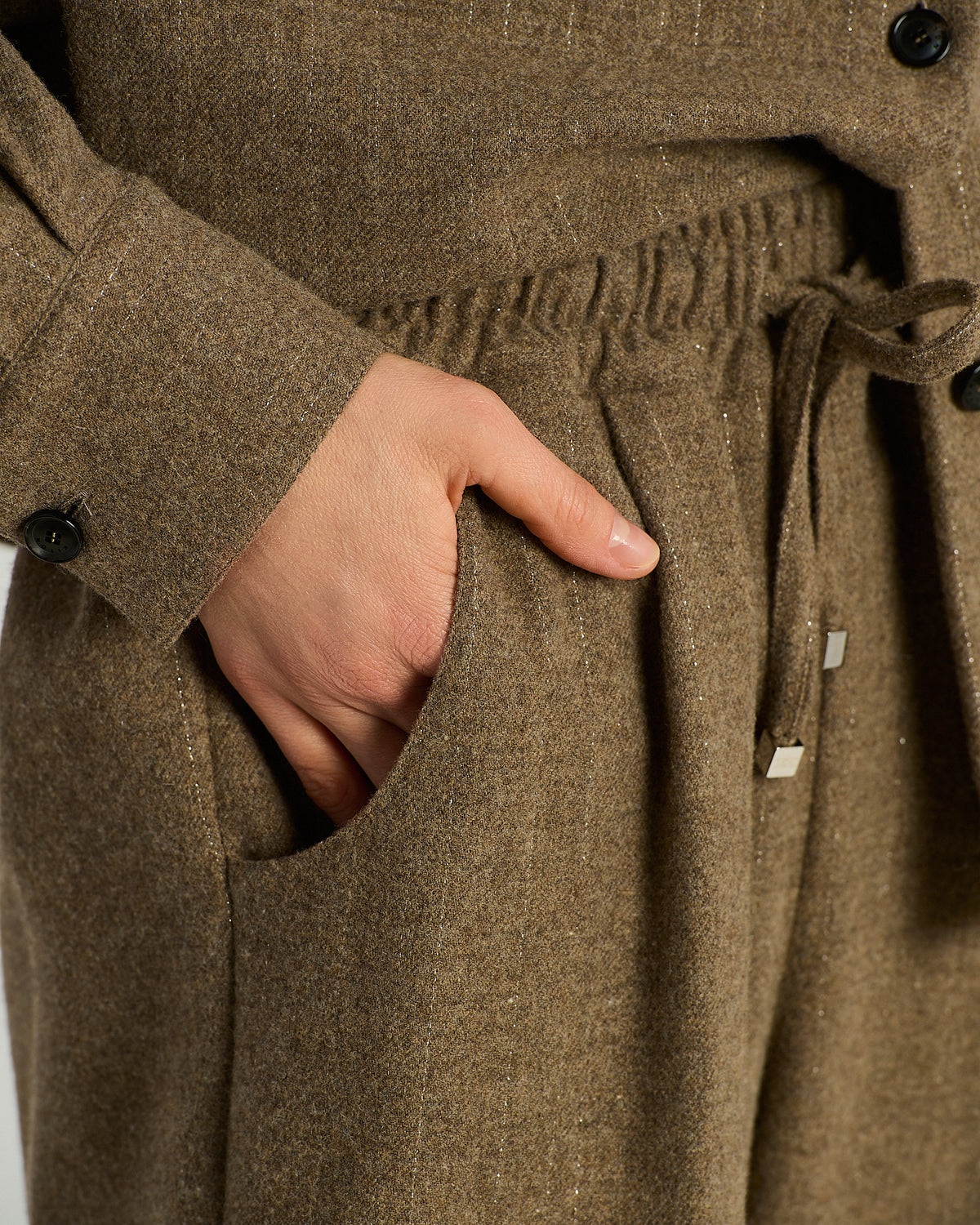 DARK BEIGE WOOL-CASHMERE WIDE-LEG TROUSERS WITH ELASTIC WAISTBAND 4