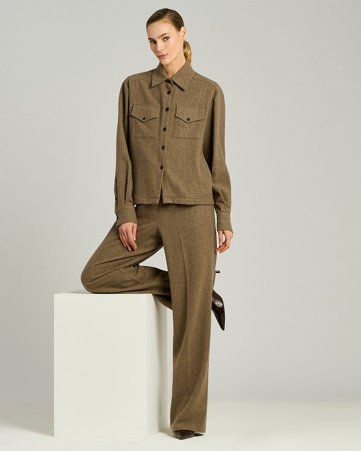 DARK BEIGE WOOL-CASHMERE WIDE-LEG TROUSERS WITH ELASTIC WAISTBAND 5