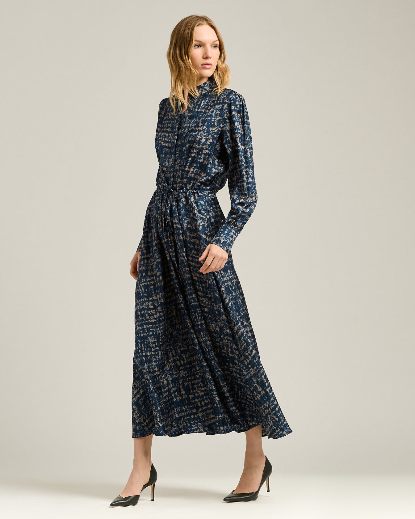 LIGHT BLUE PATTERNED SILK MIDI SHIRT DRESS