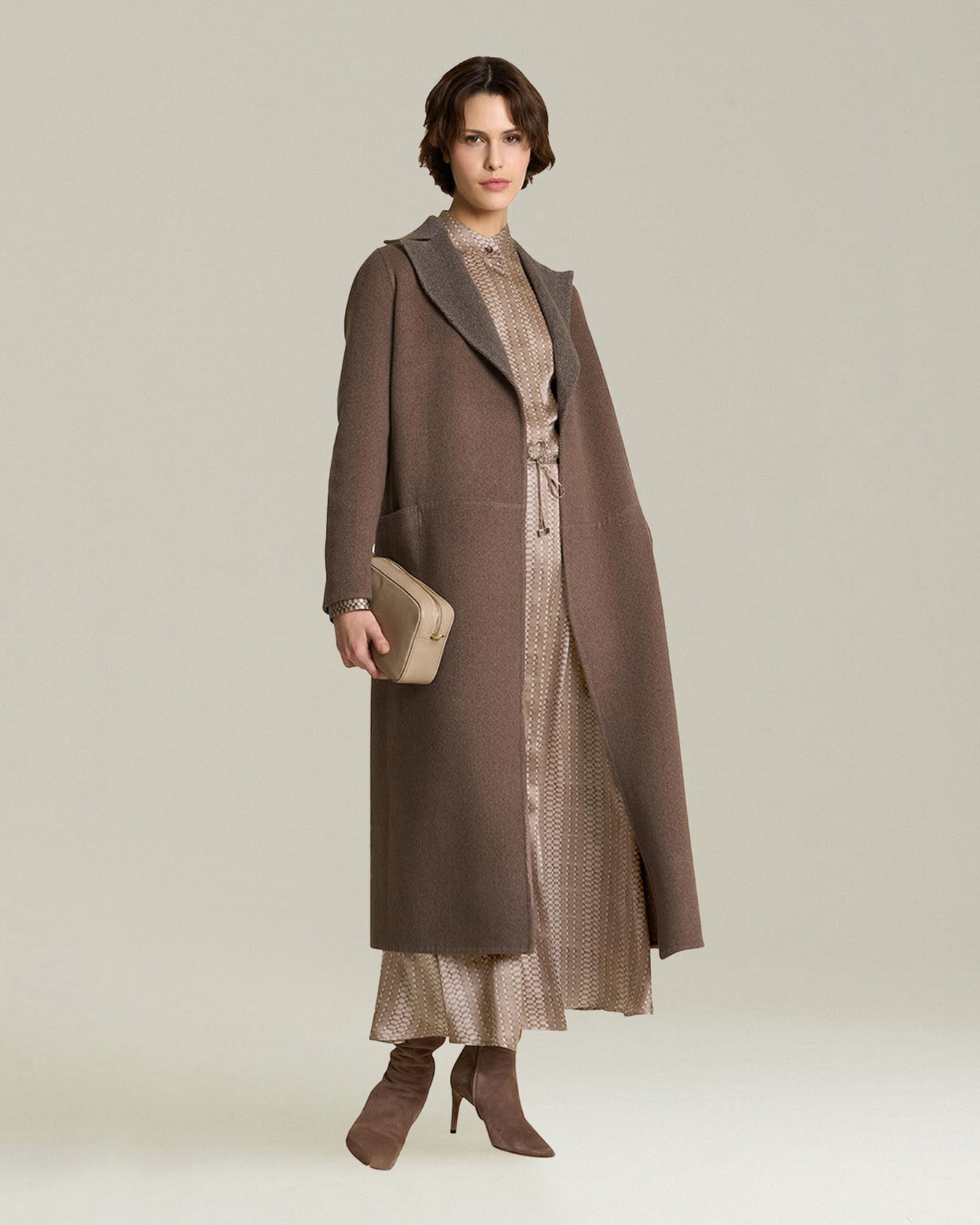 REVERSIBLE CASHMERE DOUBLE CLOTH COAT