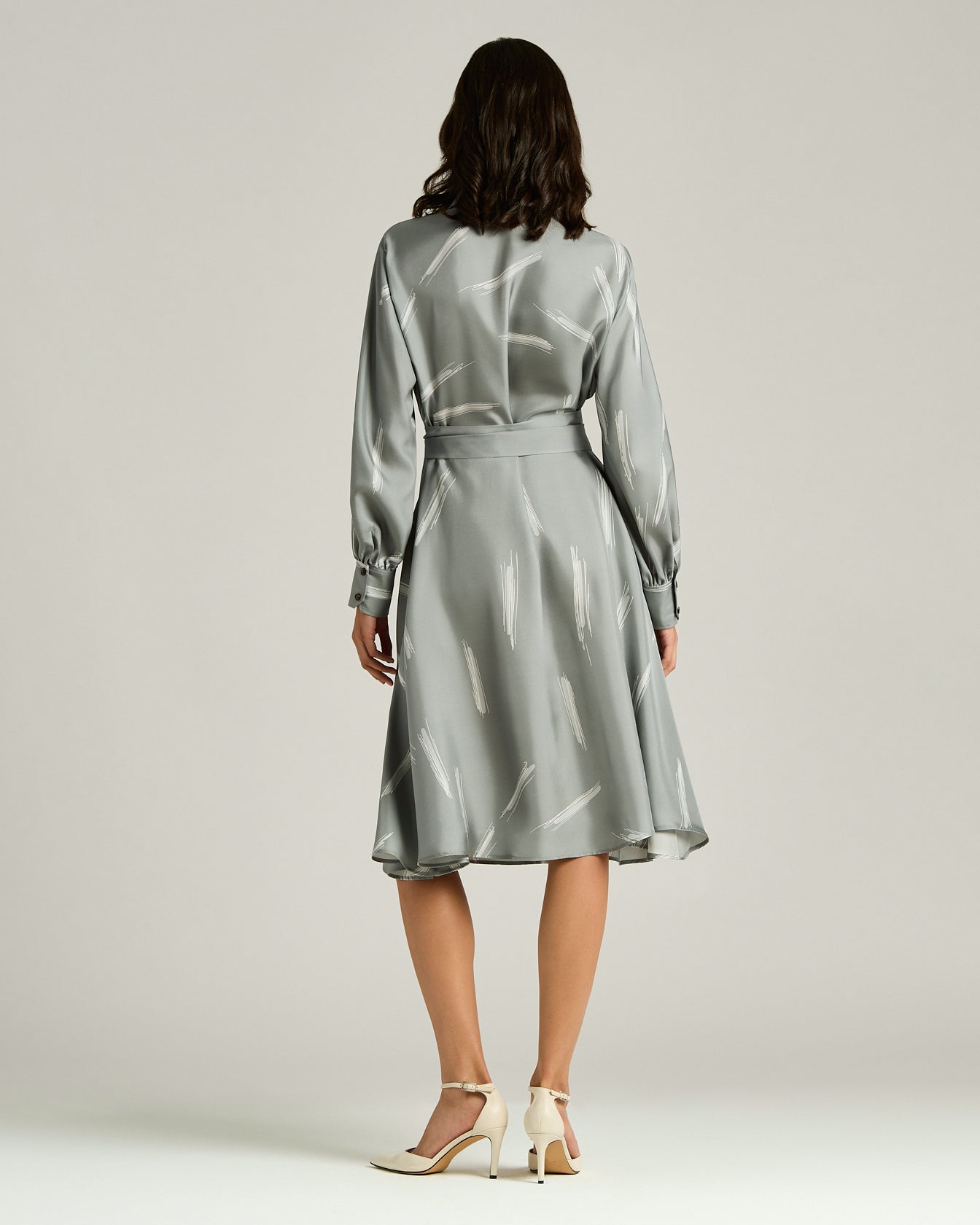 ABITO IN RASO DI SETA