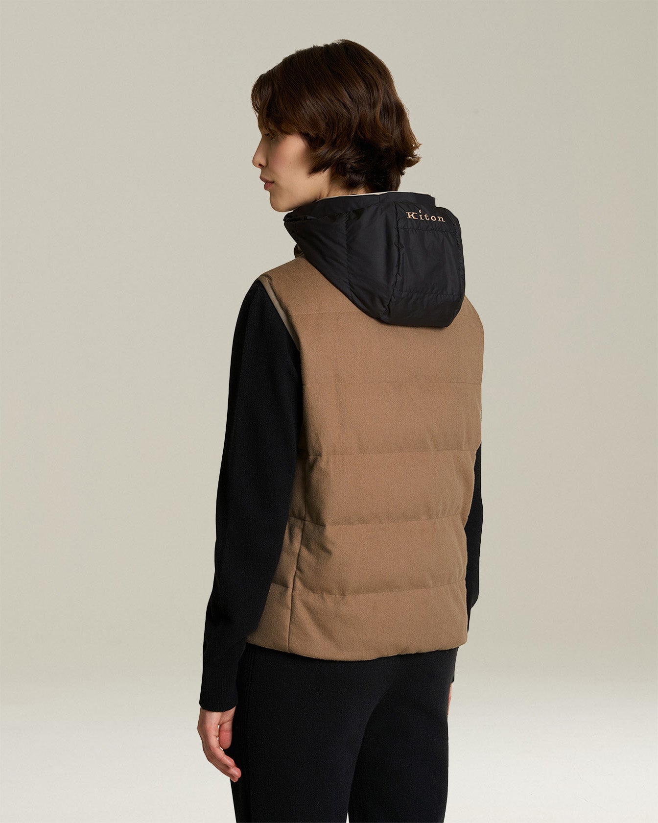 CAMEL AND TECHNICAL FABRIC SLEEVELESS JACKET