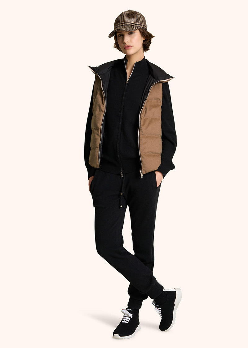 CAMEL AND TECHNICAL FABRIC SLEEVELESS JACKET