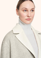 Kiton white coat for woman, in cashmere 4