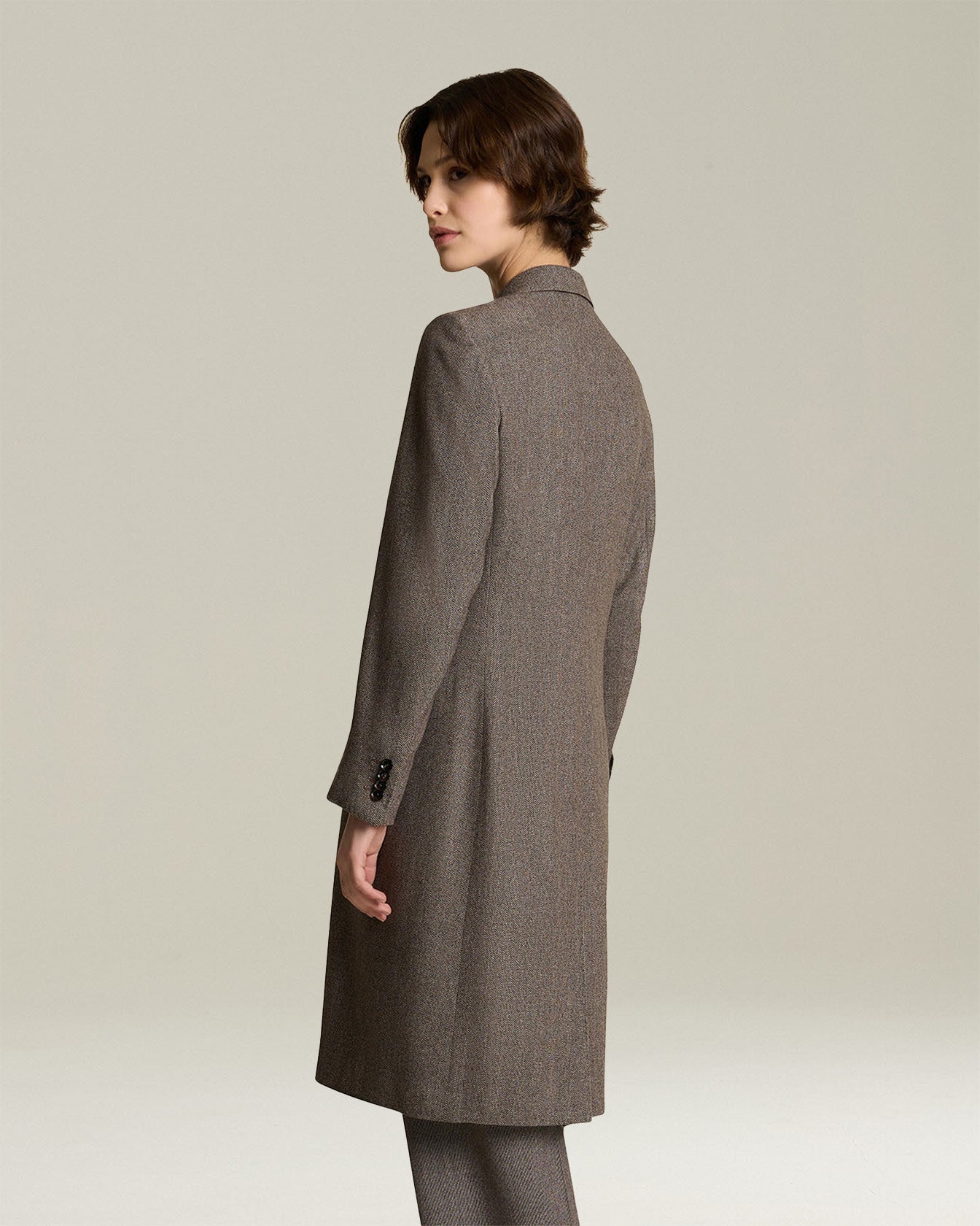 DOUBLE-BREASTED WOOL AND CASHMERE COAT