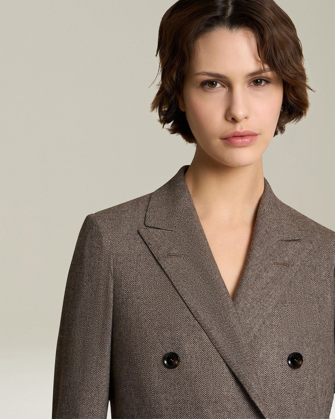 DOUBLE-BREASTED WOOL AND CASHMERE COAT