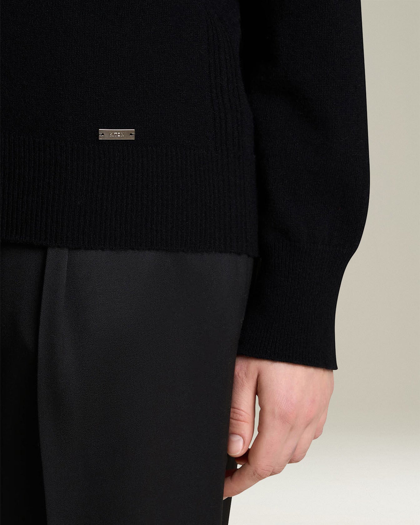 CASHMERE POLO NECK JUMPER