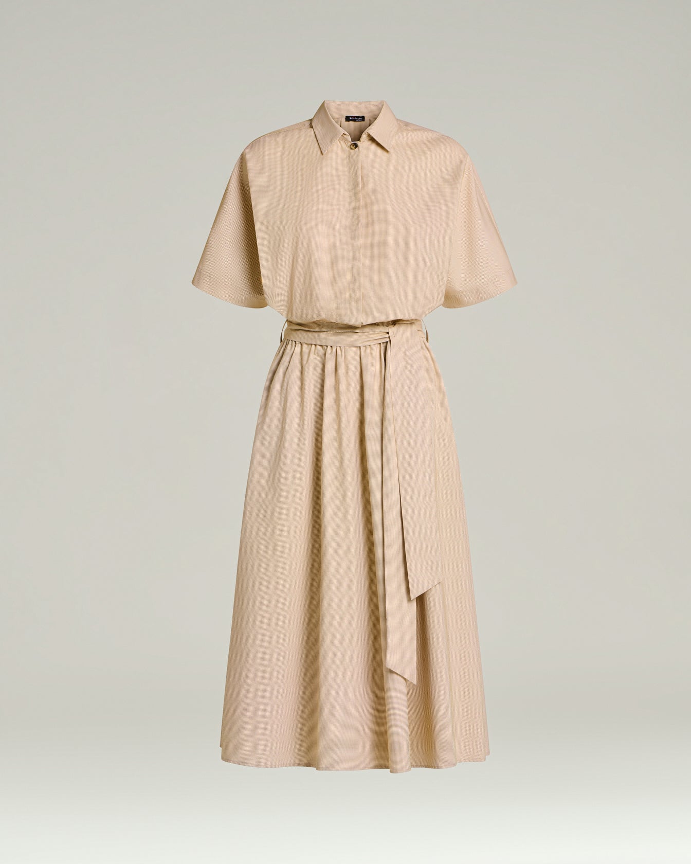 ABITO CON CINTURA IN VITA