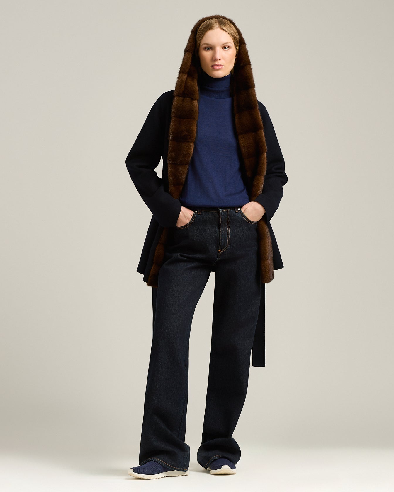 MAGLIONE COLLO ALTO CASHMERE E SETA