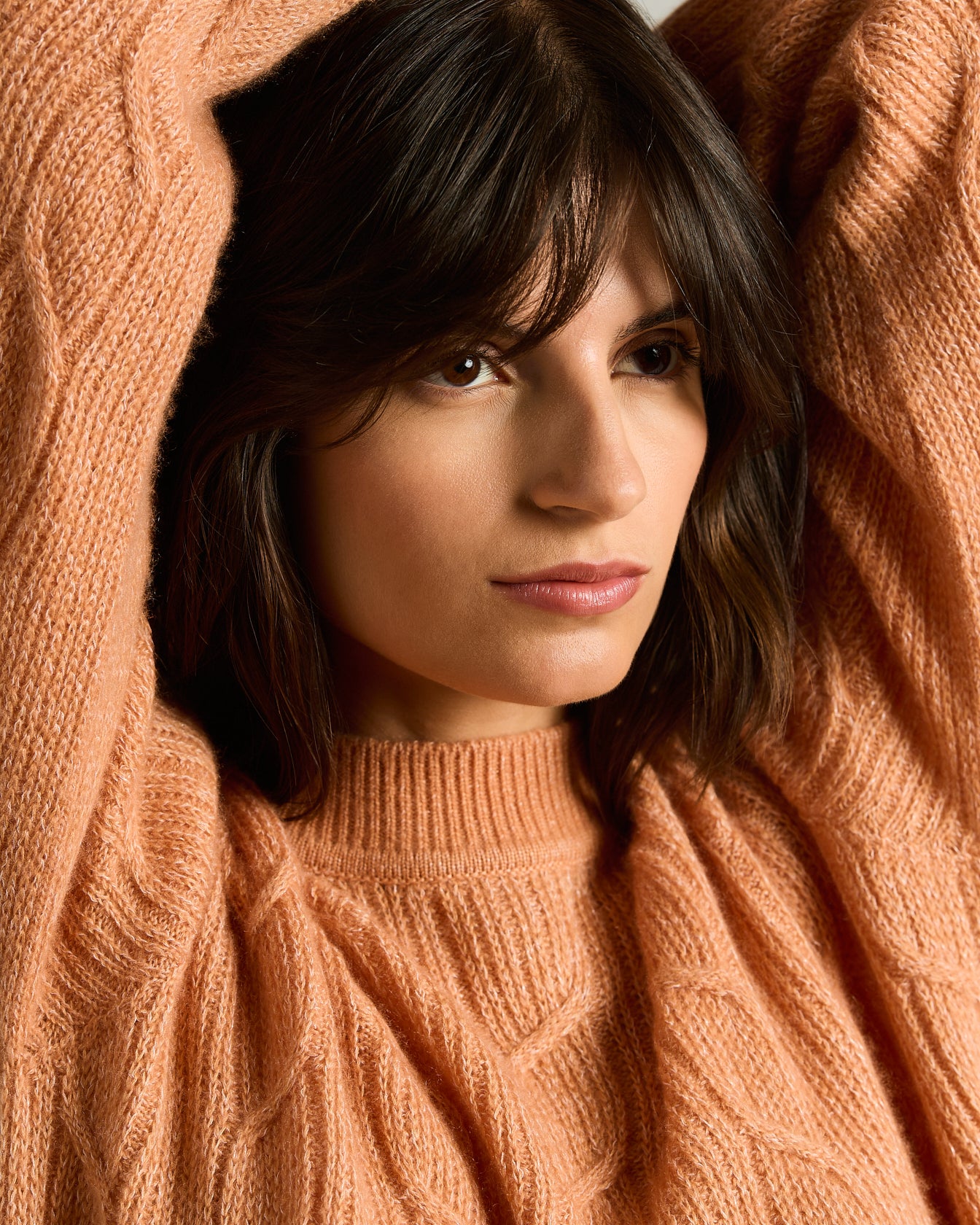 MAGLIA GIROCOLLO IN FILATI PREGIATI