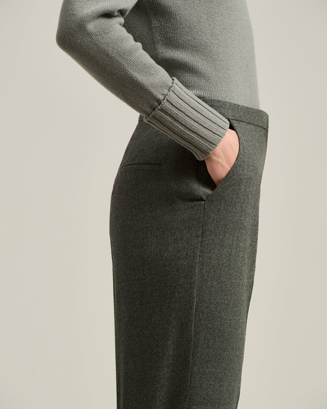 GRAY WIDE-LEG TROUSERS IN VIRGIN WOOL