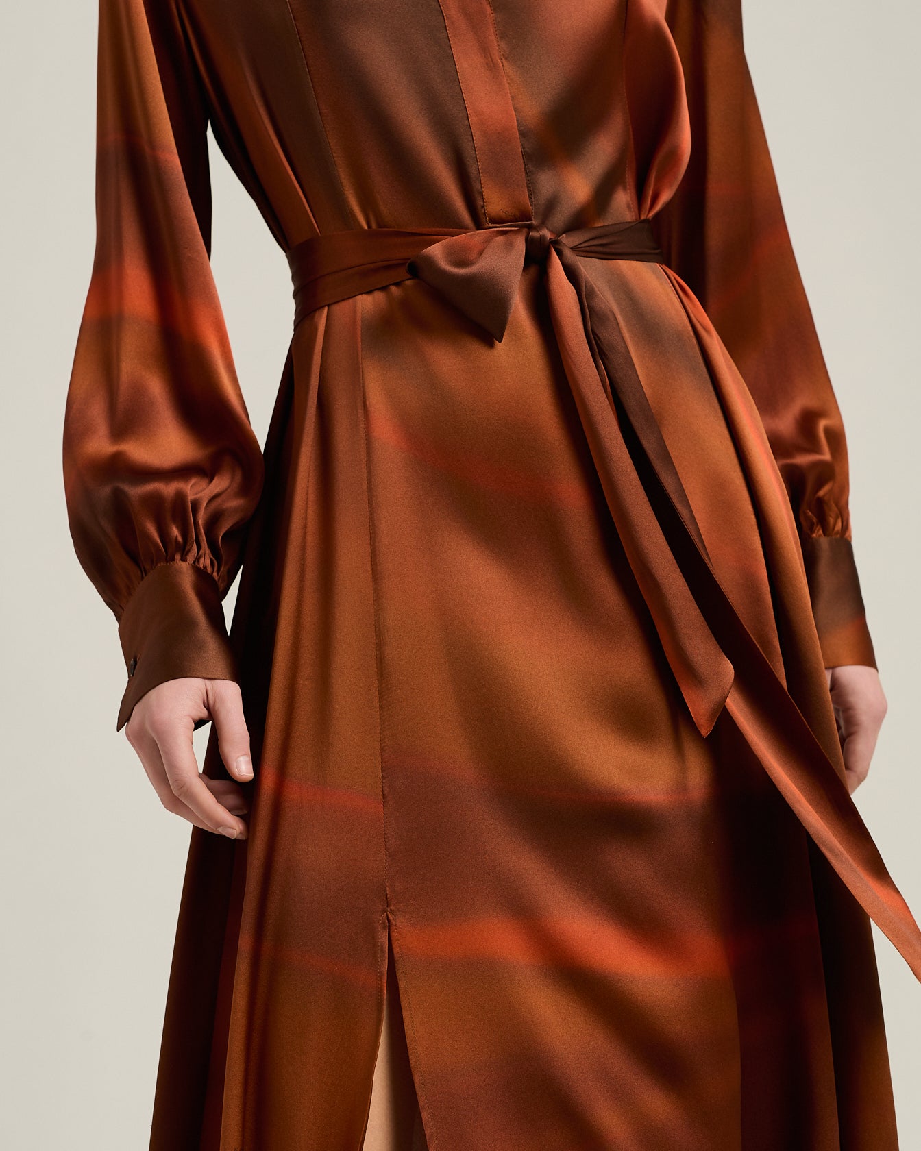 long sleeve brown silk dress Kiton Long-Sleeve Midi Shirtdress, Rust, Women's, 4, Casual & Work Dresses Shirtdresses Button-Down Shirt Dresses Sub-Category_Maxi Dresses 6 ways to style Dense Italian silk satin Size:EU-44 & US-10.5/11