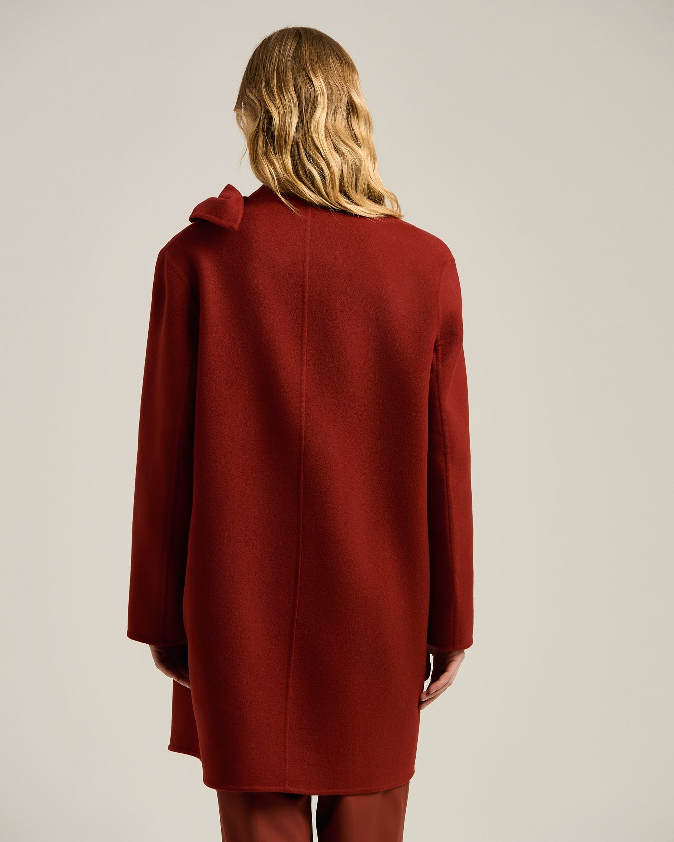 SOPRABITO IN PURO CASHMERE CON NODO SARTORIALE
