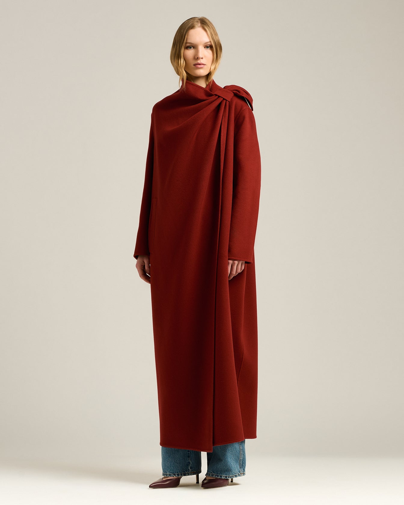 SOPRABITO LUNGO IN PURO CASHMERE CON NODO SARTORIALE