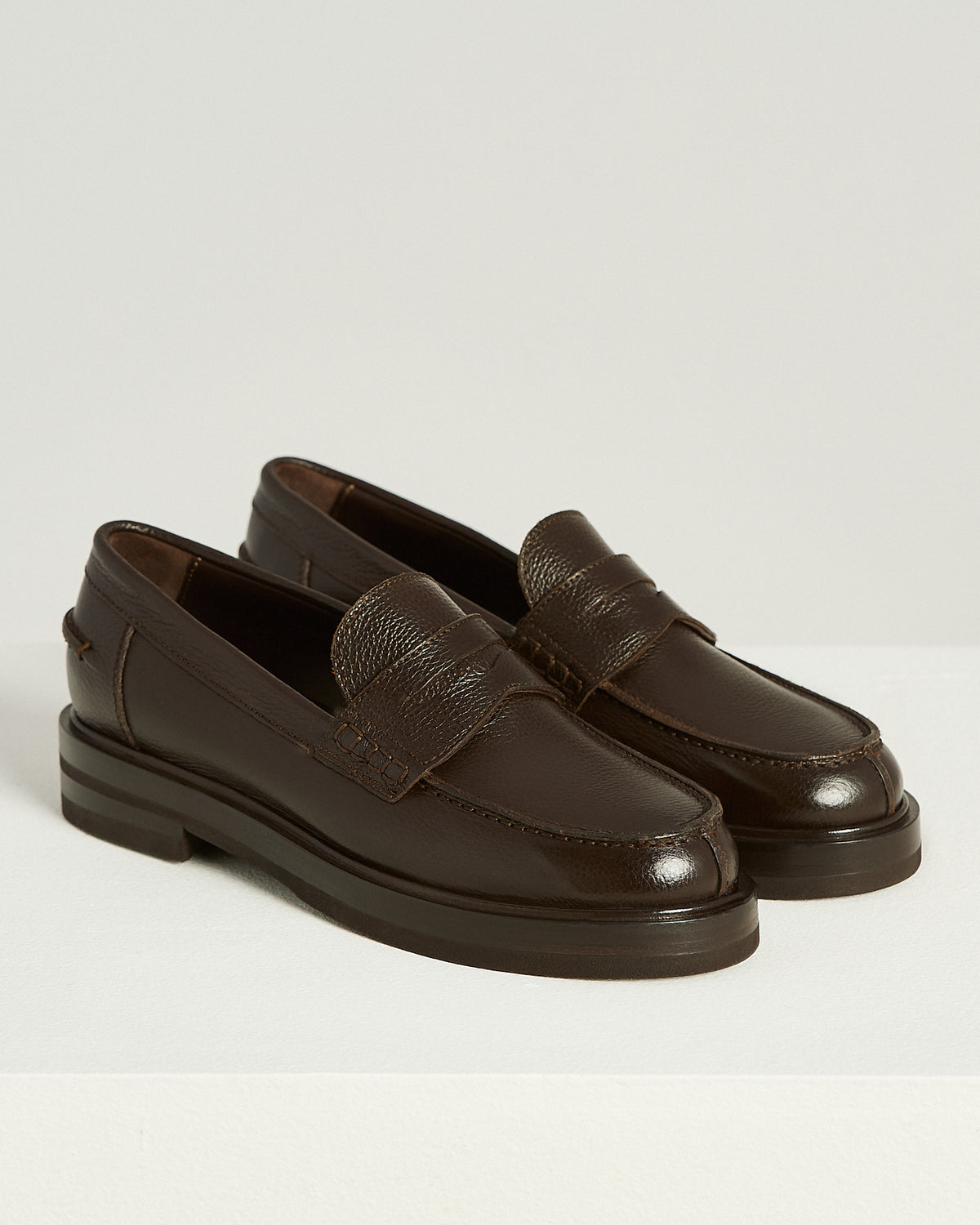 DARK BROWN CALFSKIN LOAFER 2