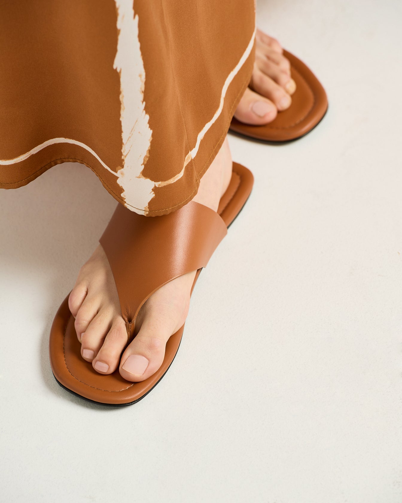 SOFT LEATHER THONG SANDAL