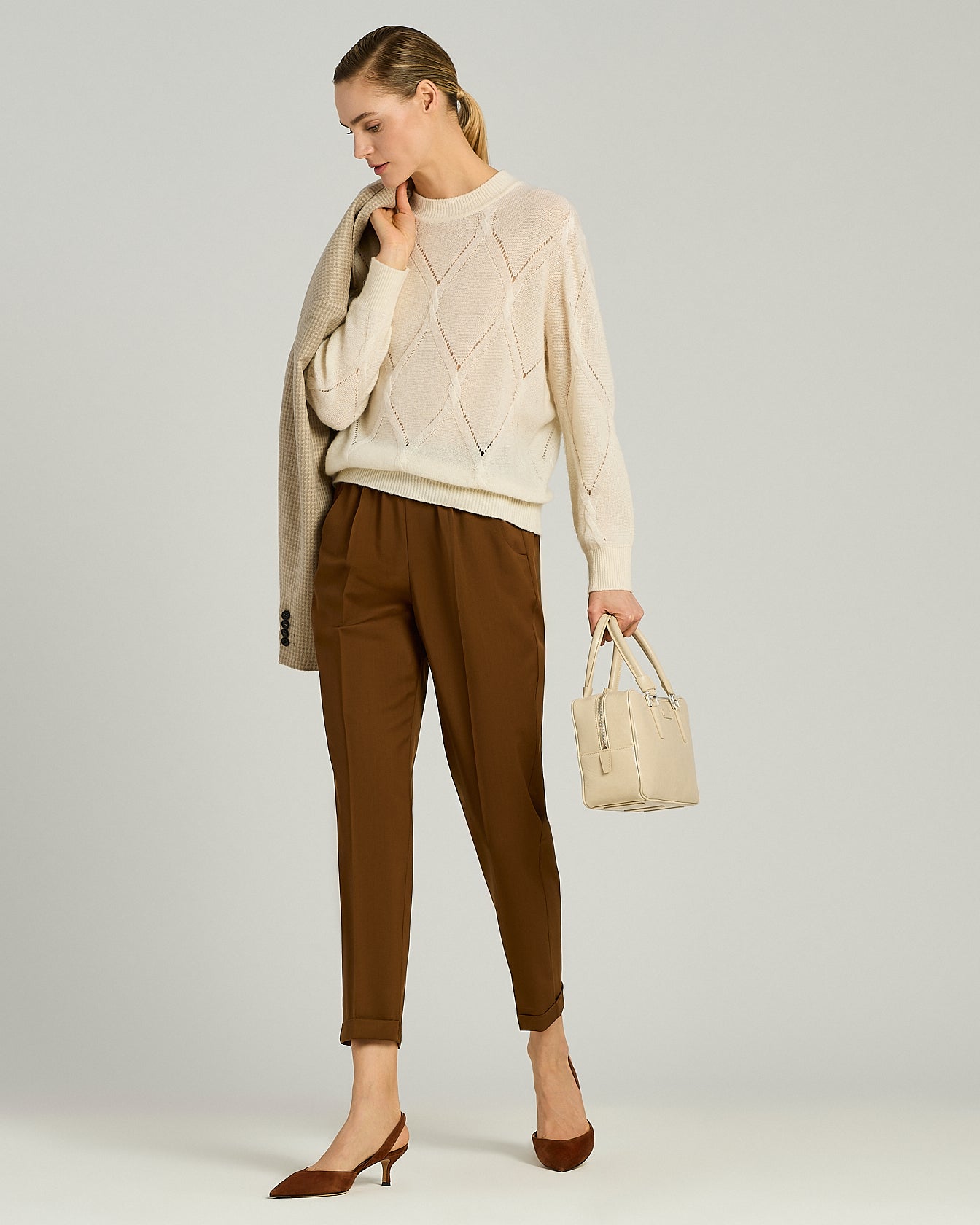MAGLIA GIROCOLLO IN CASHMERE E SETA CON MOTIVO TRAFORATO