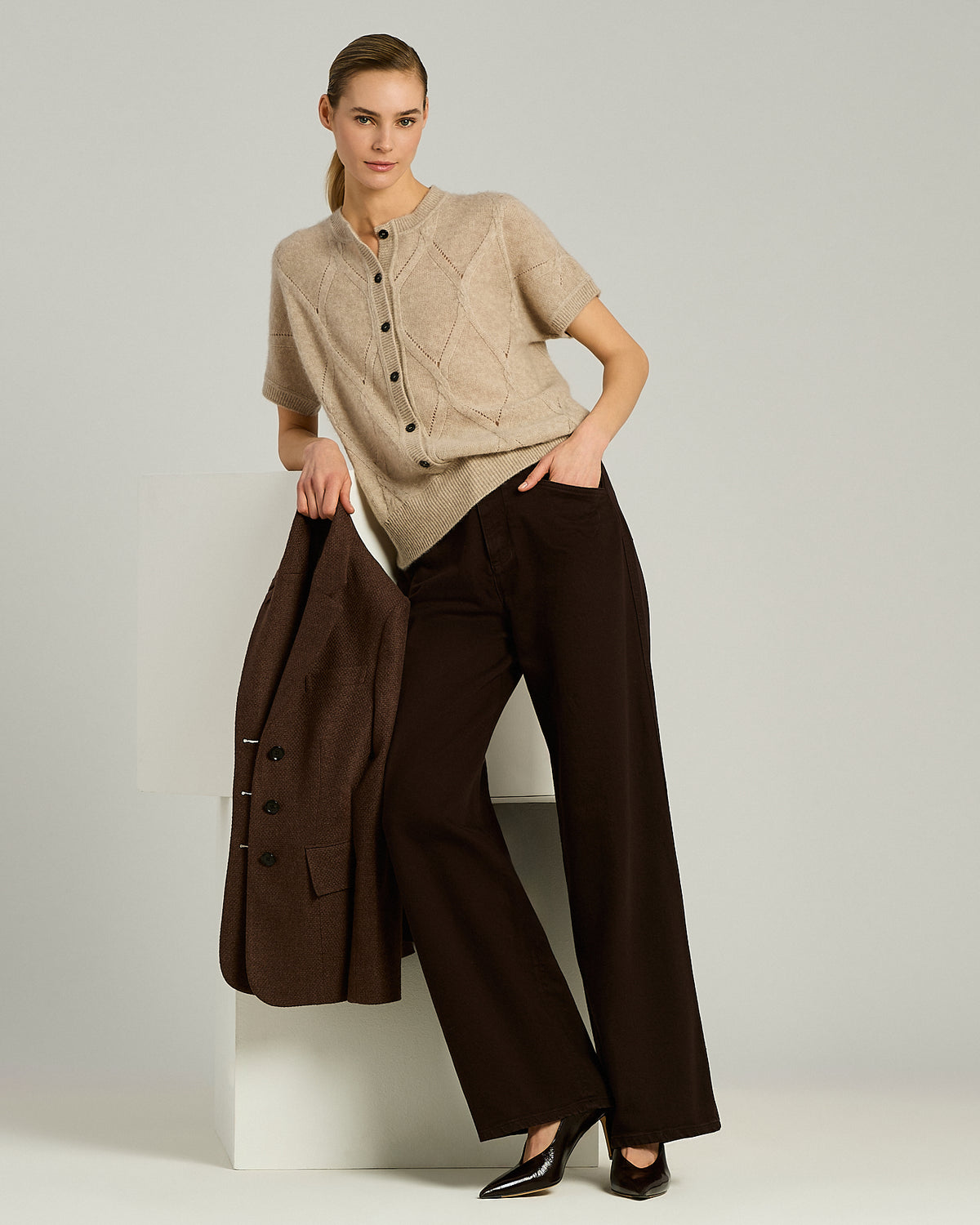BEIGE CASHMERE ROUND-NECK SWEATER 5