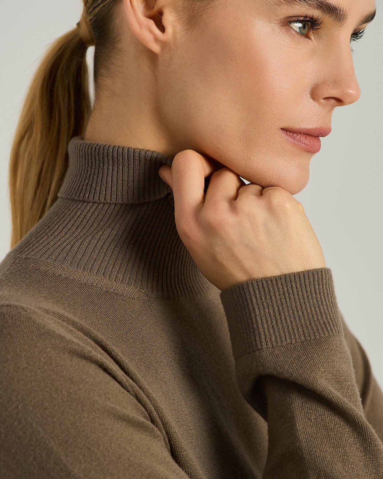 MAGLIA DOLCEVITA IN CASHMERE