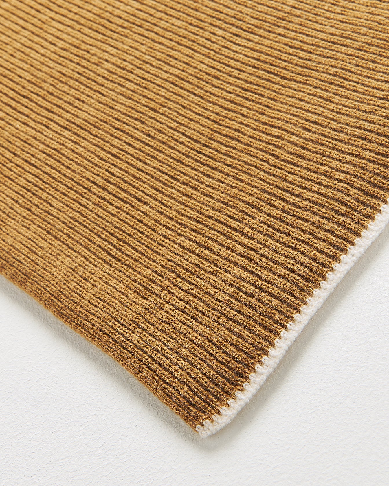 SCIARPA A COSTE IN PURO CASHMERE CON BORDO A CONTRASTO