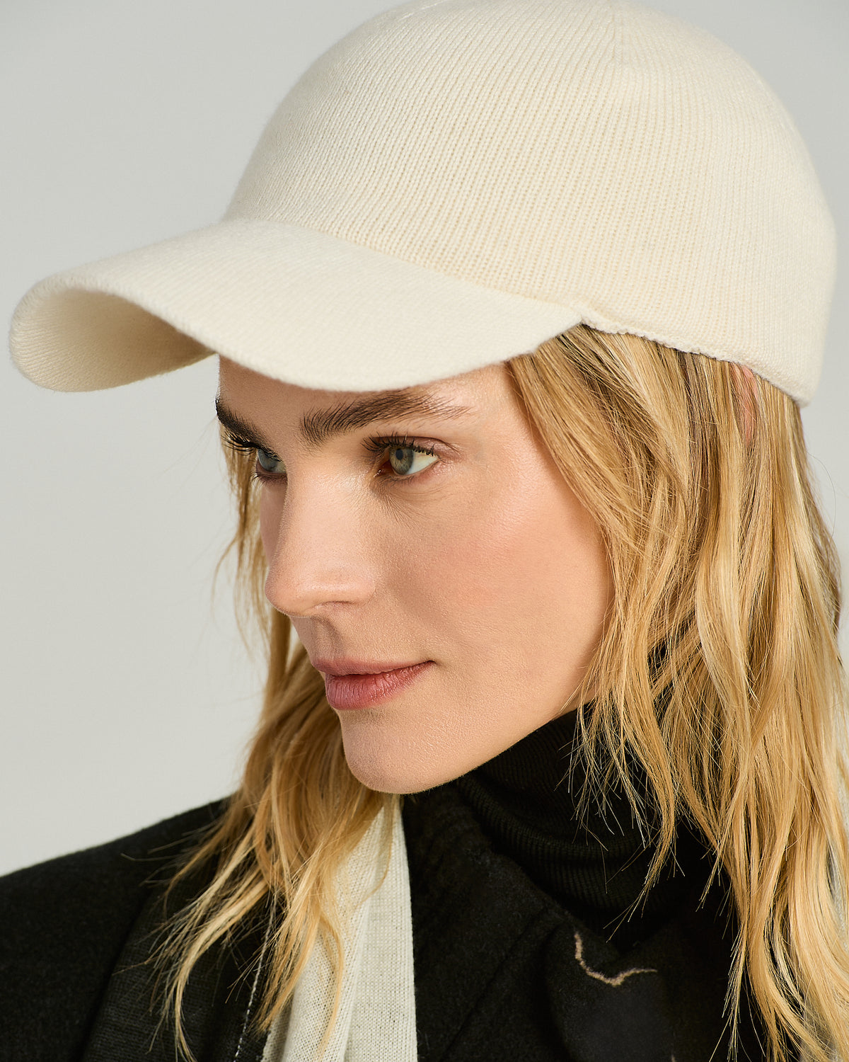 CREAM WHITE CASHMERE HAT 4