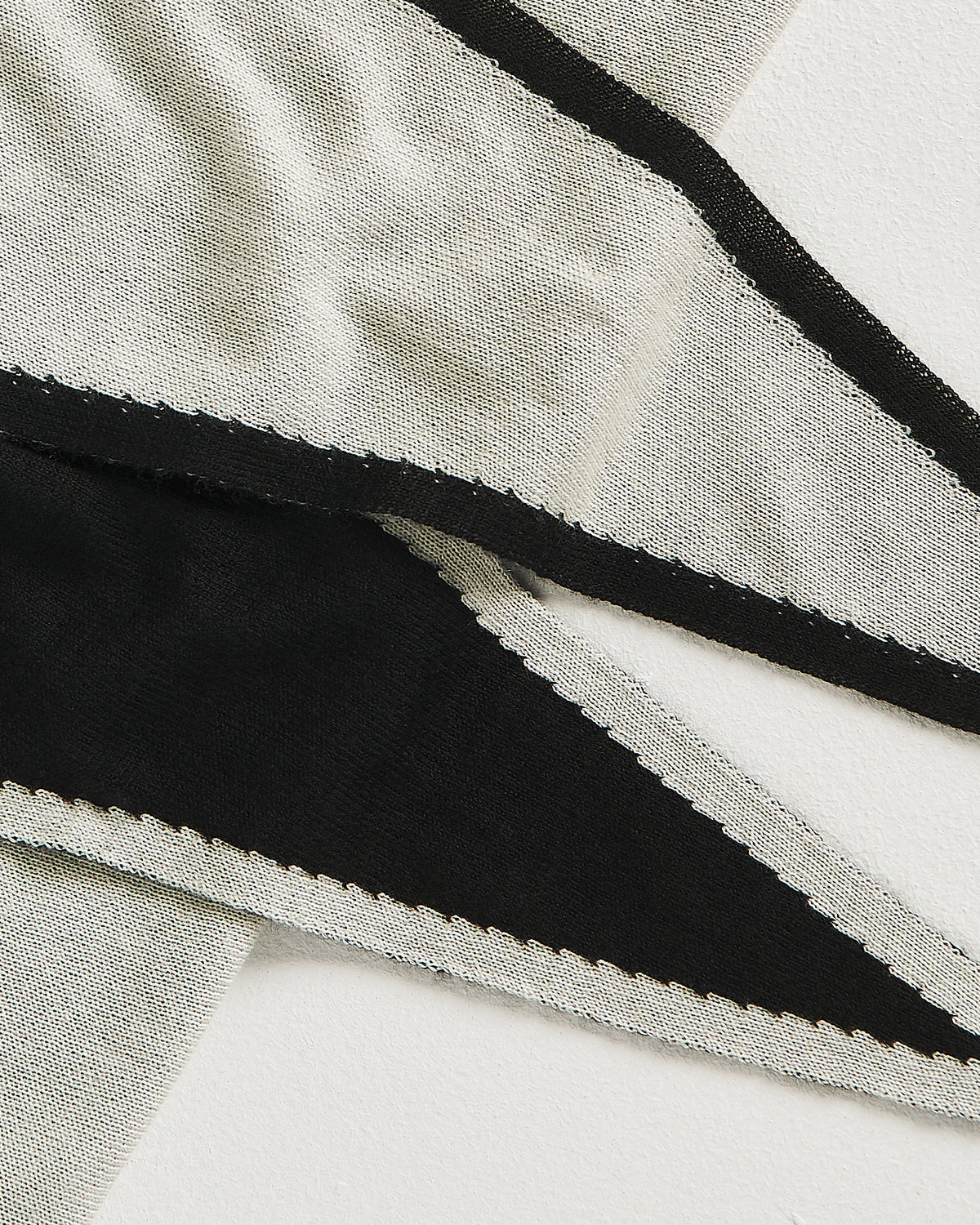 WHITE/BLACK CASHMERE HAIR BAND 2