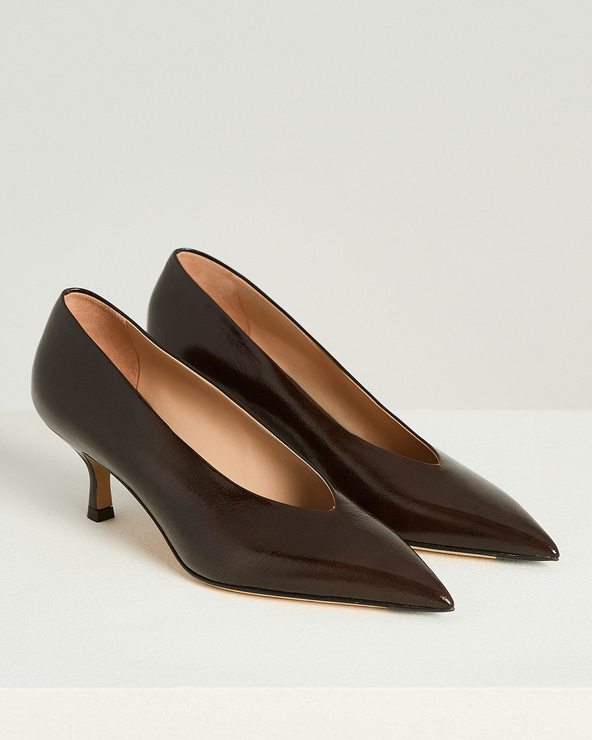 DARK BROWN CALFSKIN POINTED MID-HEEL PUMPS 2