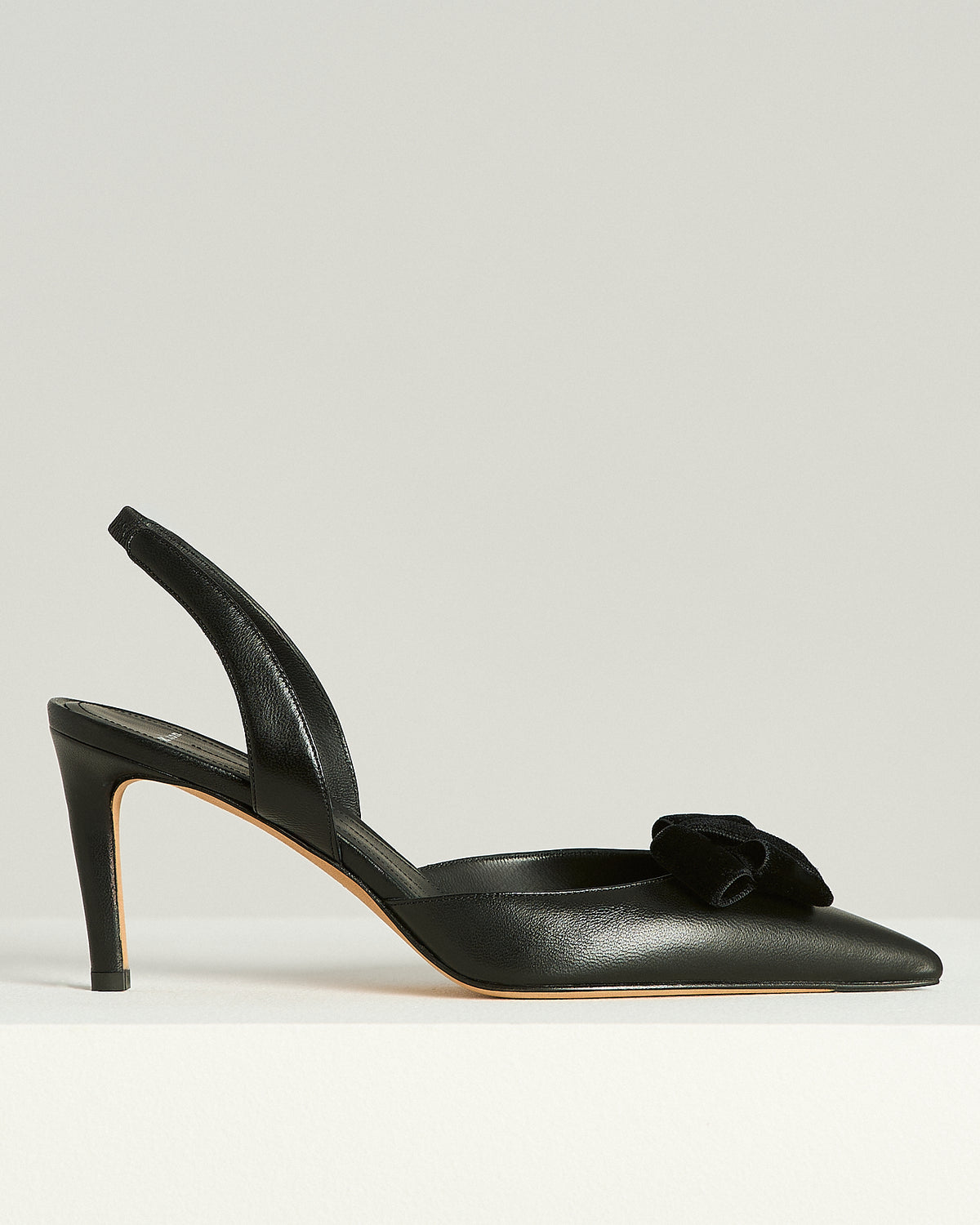 BLACK LAMBSKIN PUMP SHOES 1