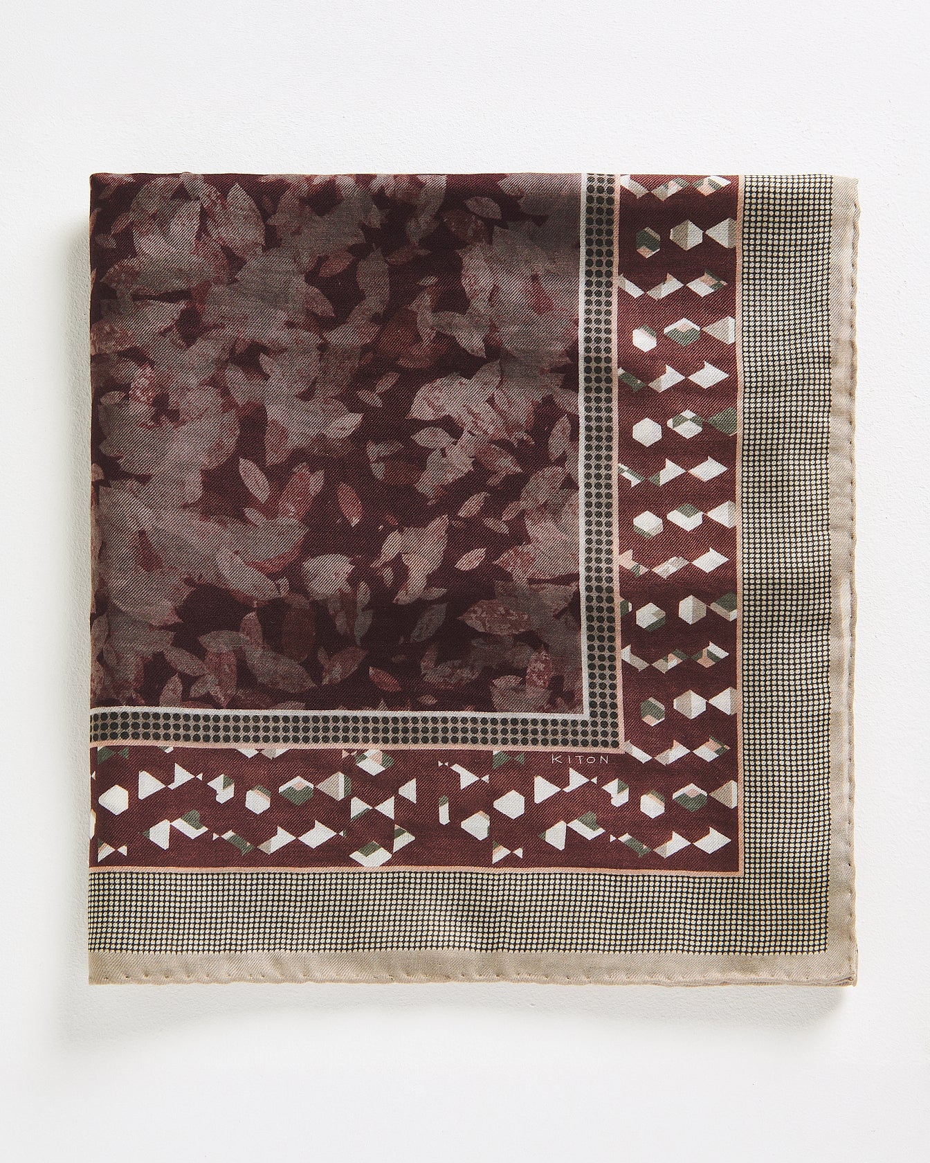 FOULARD 140X140 IN PURO CASHMERE CON STAMPA FLOREALE E MOTIVO GEOMETRICO