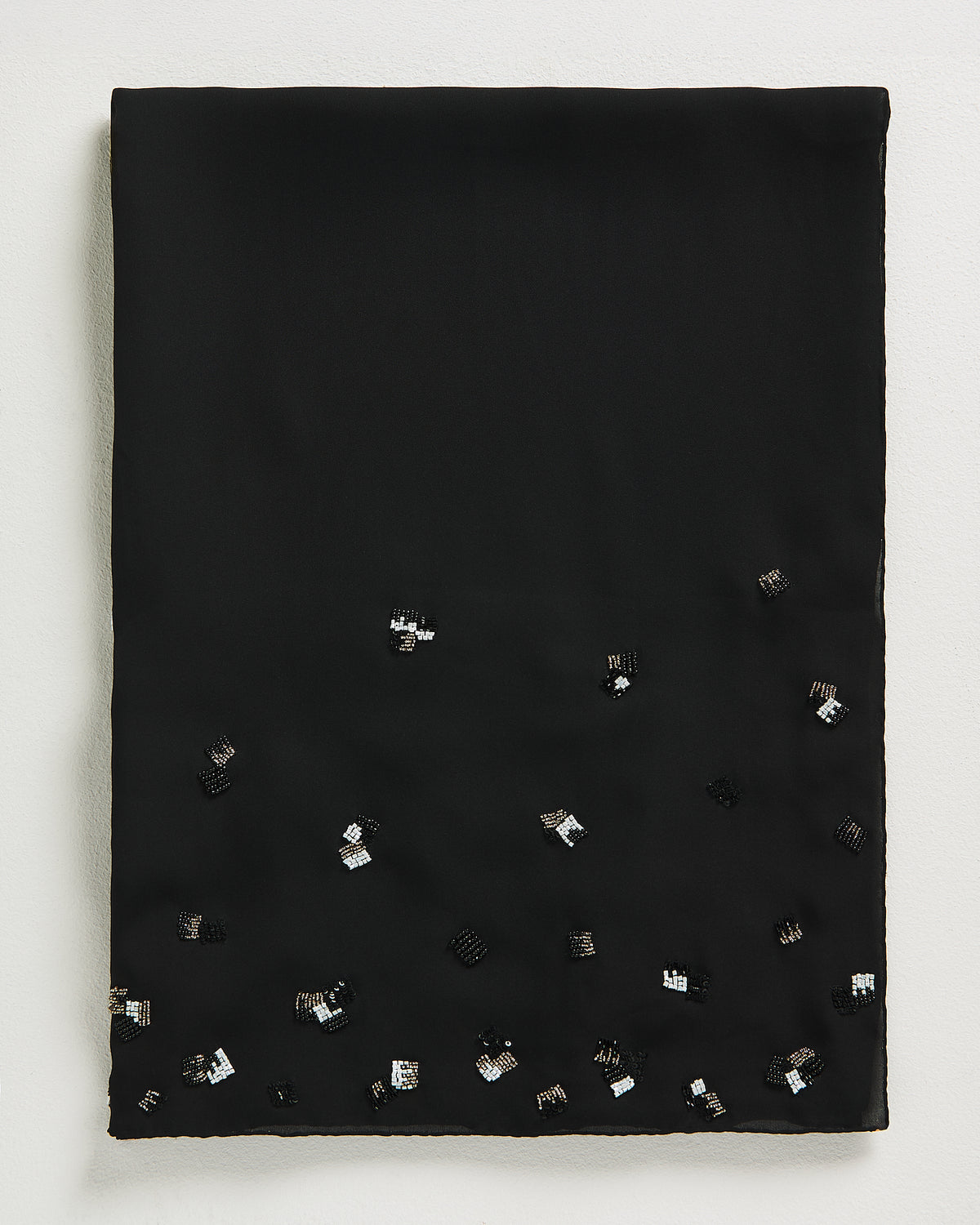 BLACK SILK POCKET SQUARE 1