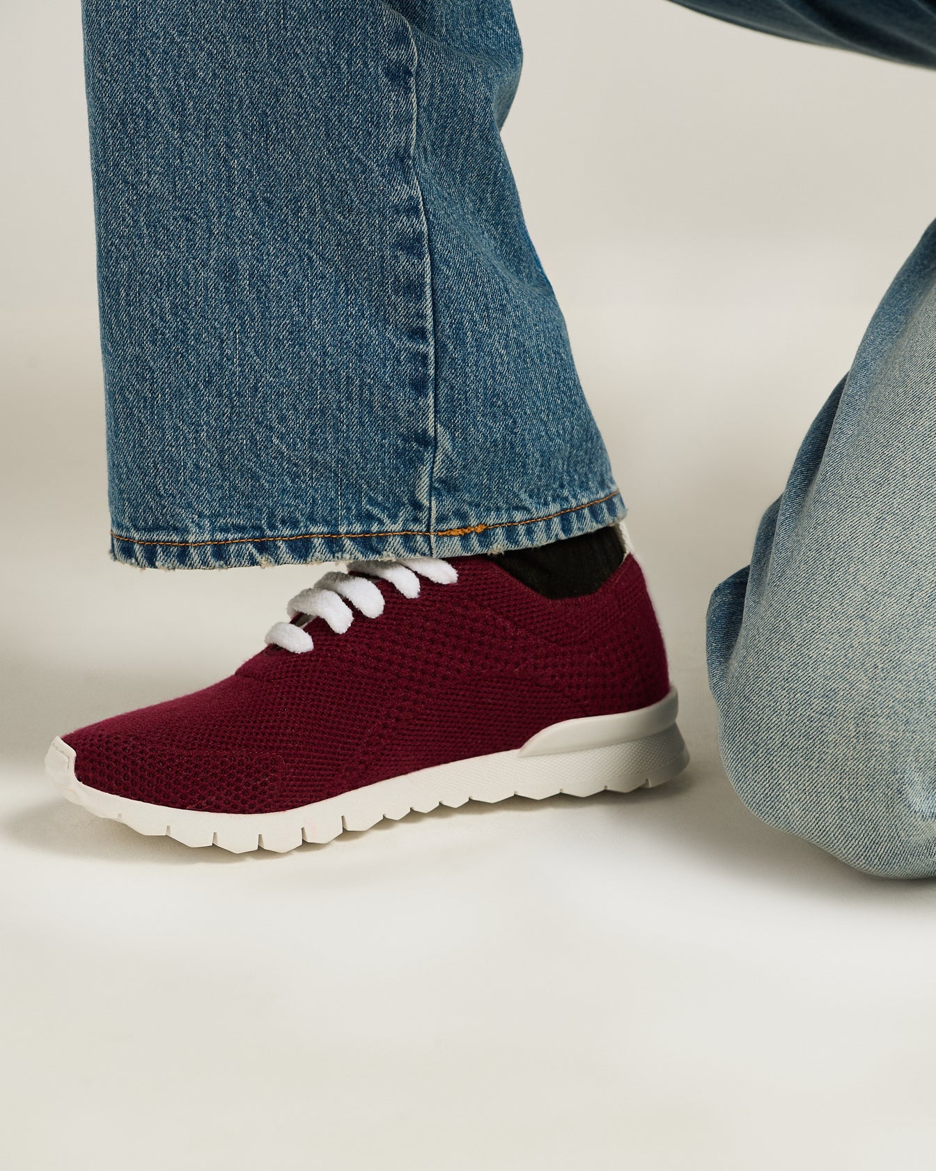 FIT BURGUNDY CASHMERE SNEAKERS