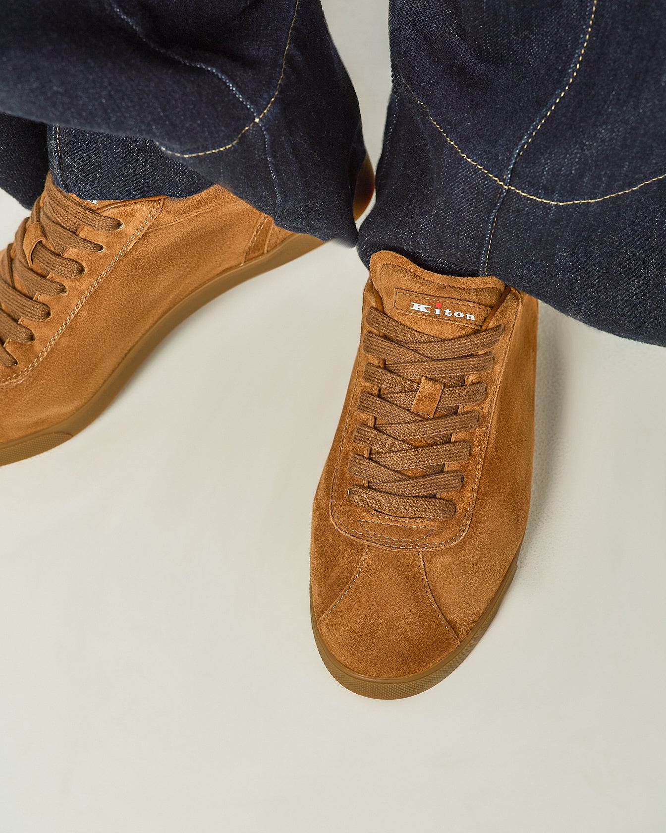 SNEAKERS IN SUEDE DI CAPRA