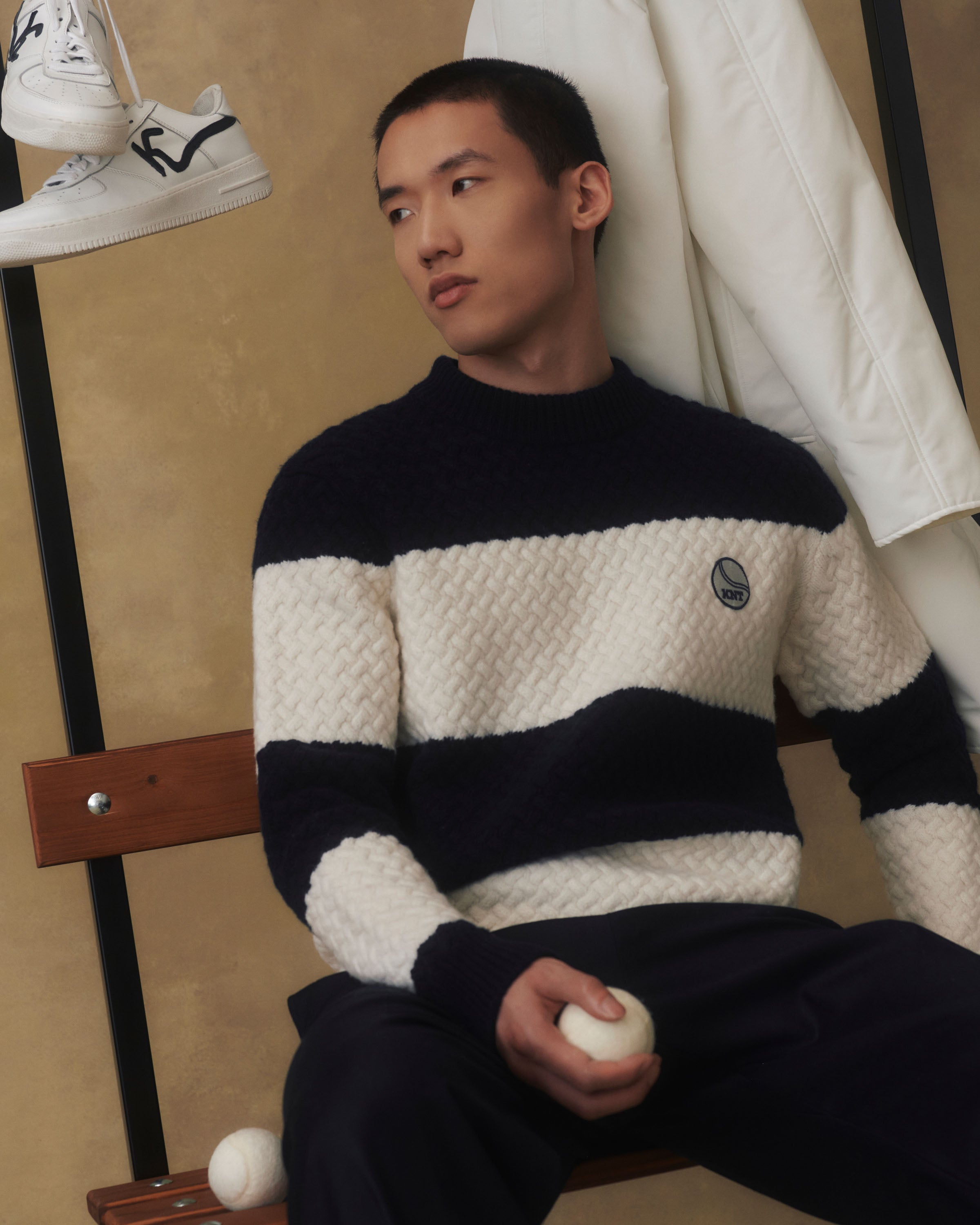 超美品　イタリア製　Kiton　キトン　ネクタイ　濃紺　セッテピエゲ　音符柄 ウールソリッドタイ（ネクタイ）｜Kiton（キートン