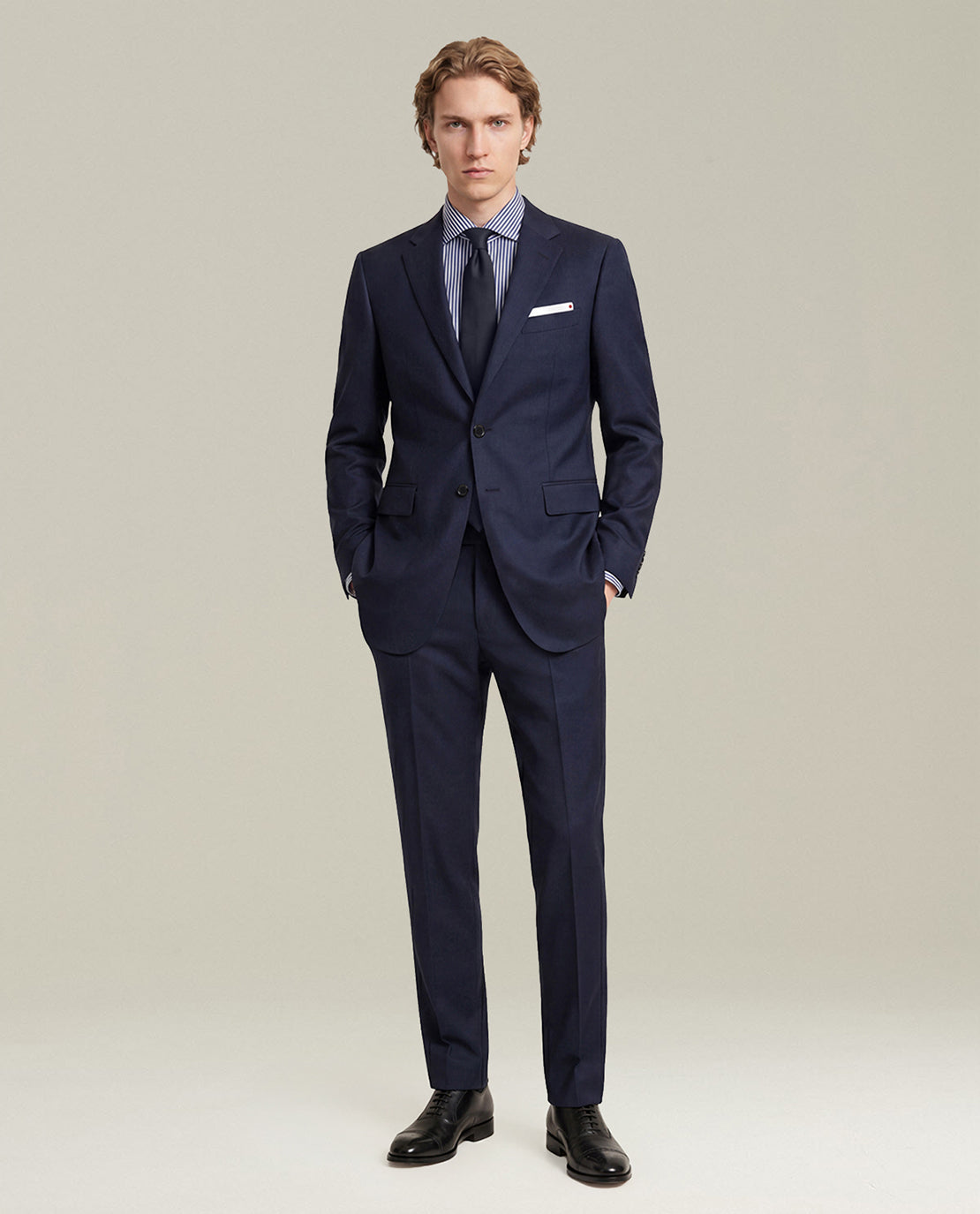 NAVY BLUE 14-MICRON WOOL SUIT WITH NATURAL SHOULDERS