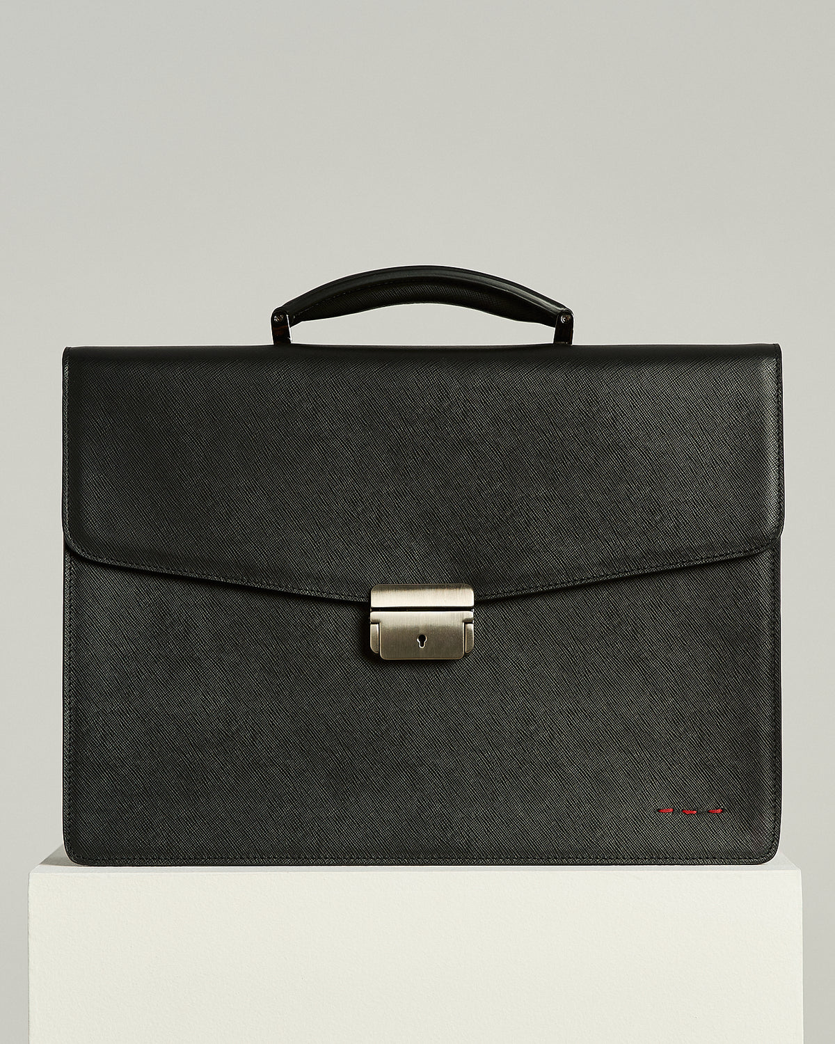 BLACK SAFFIANO CALFSKIN BRIEFCASE WITH METAL CLOSURE 1