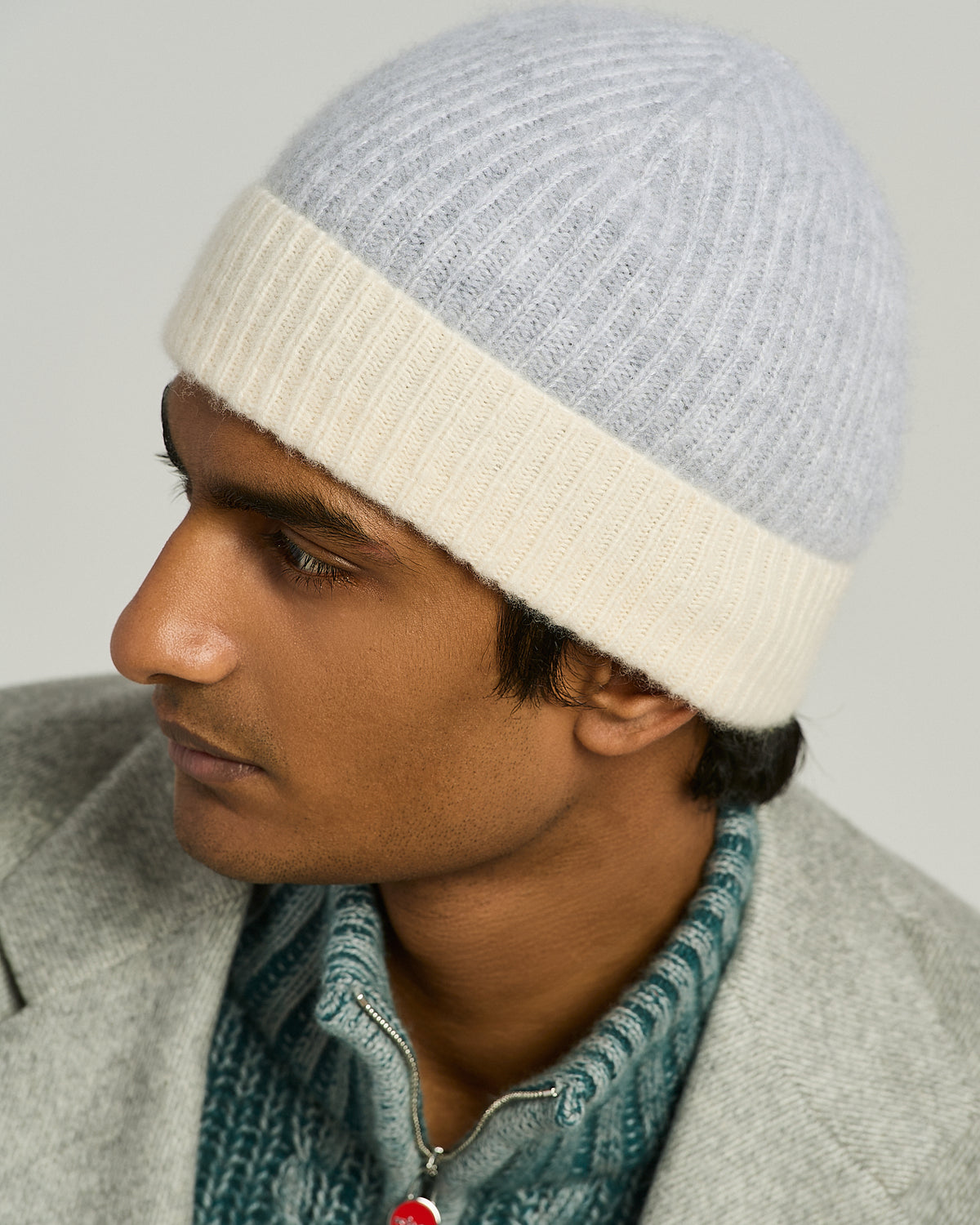LIGHT GREY/CREAM WHITE CASHMERE BEANIE HAT 3