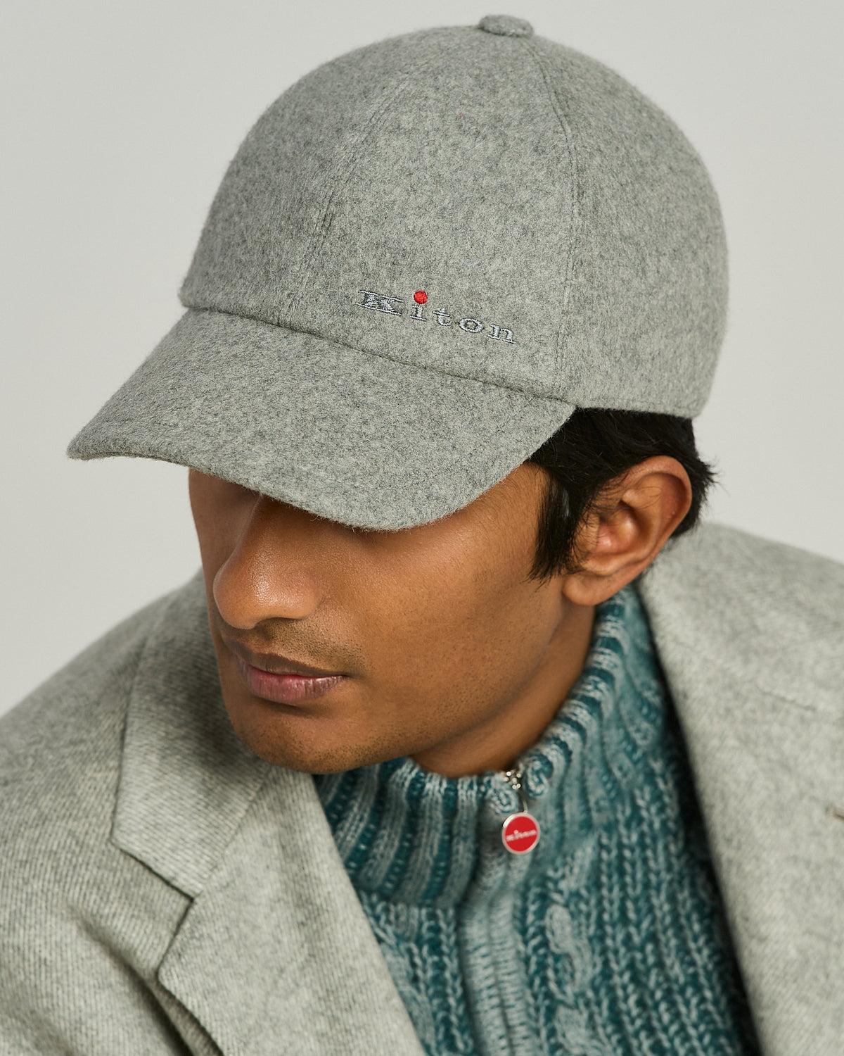 GREY CASHMERE BASEBALL CAP 3