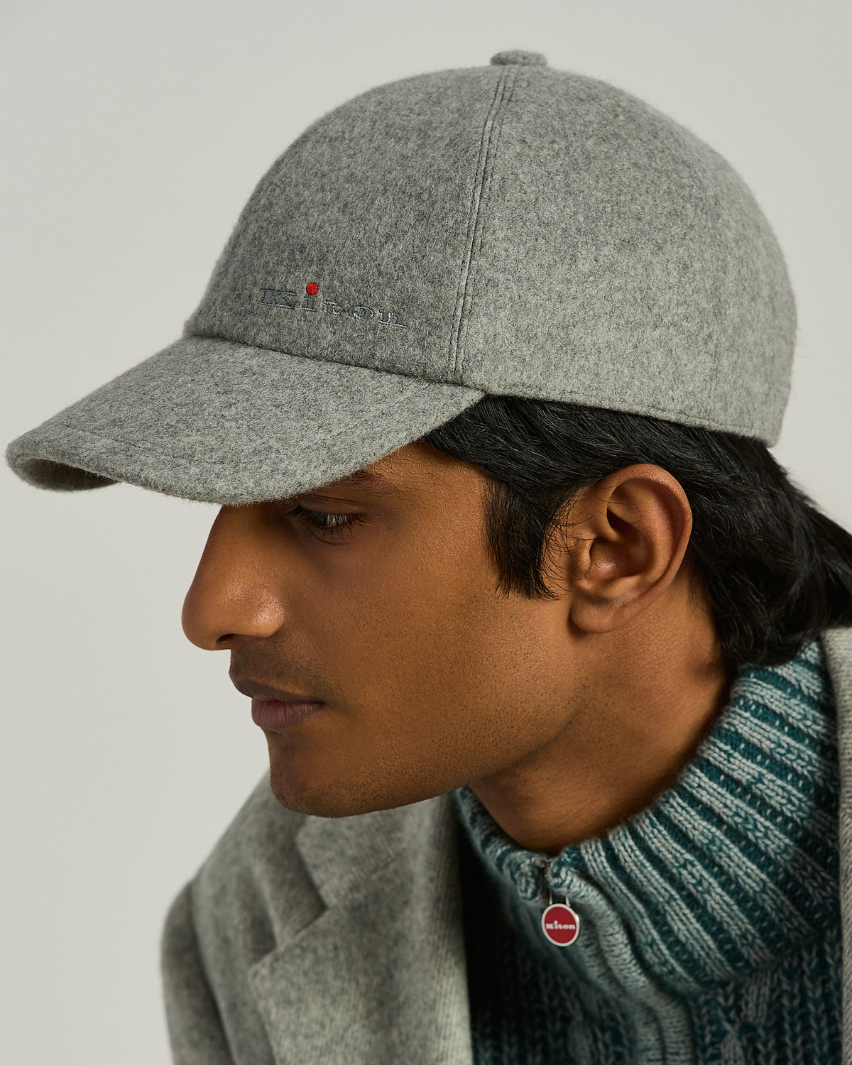 GREY CASHMERE BASEBALL CAP 4