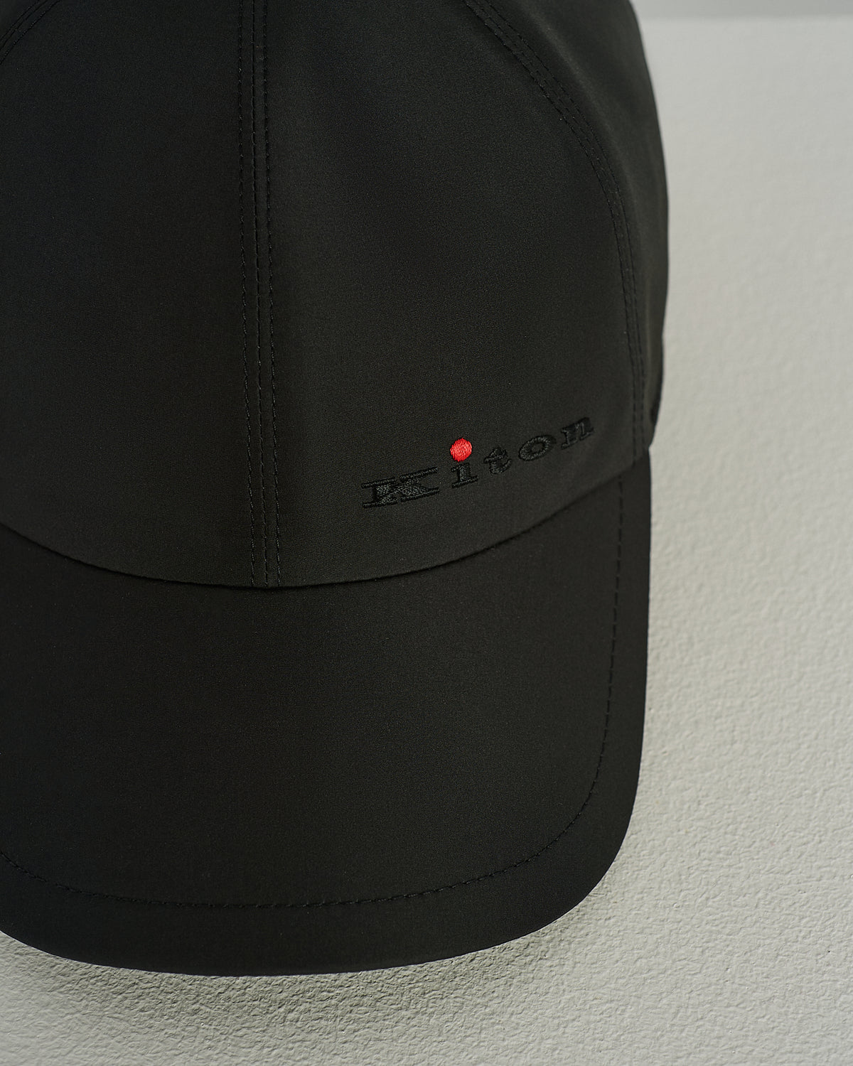 BLACK TECHNICAL FABRIC BASEBALL CAP