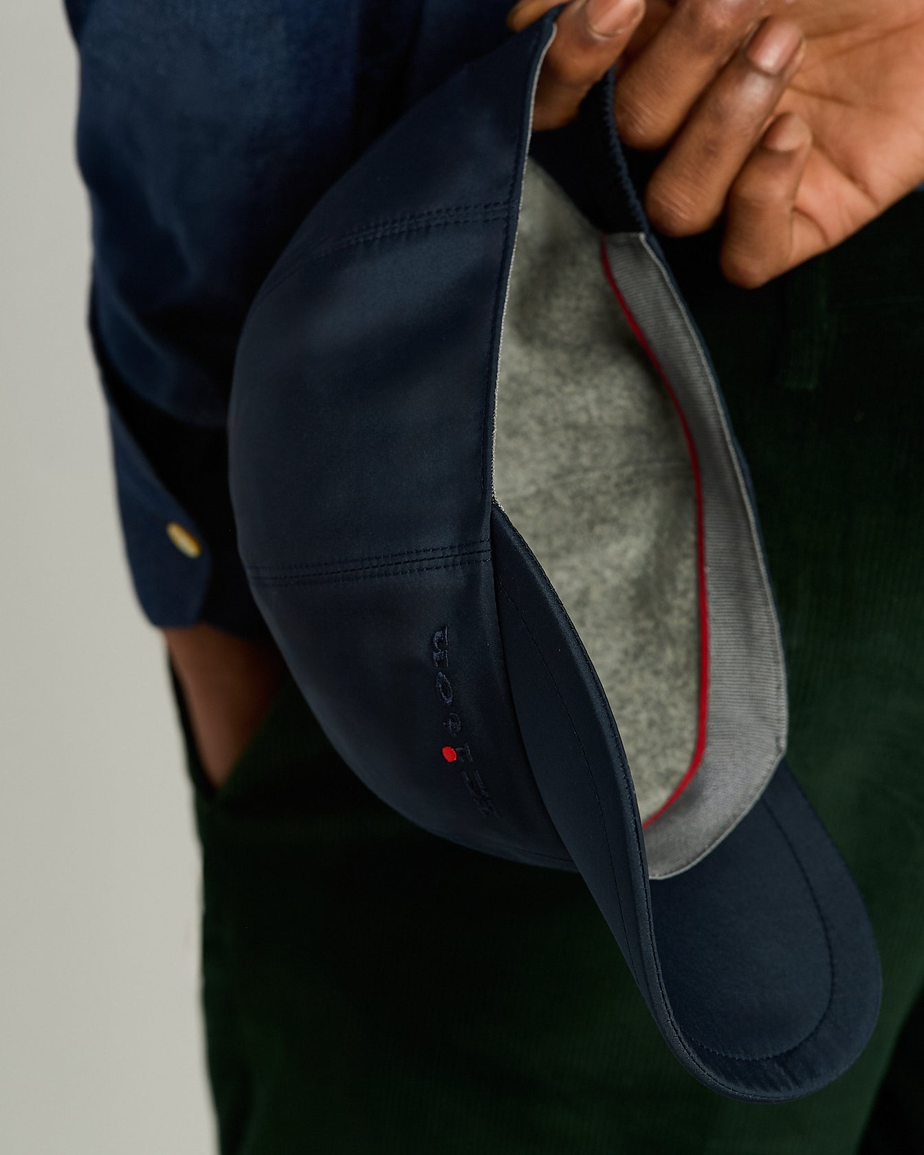CAPPELLO BASEBALL IN TESSUTO TECNICO NERO