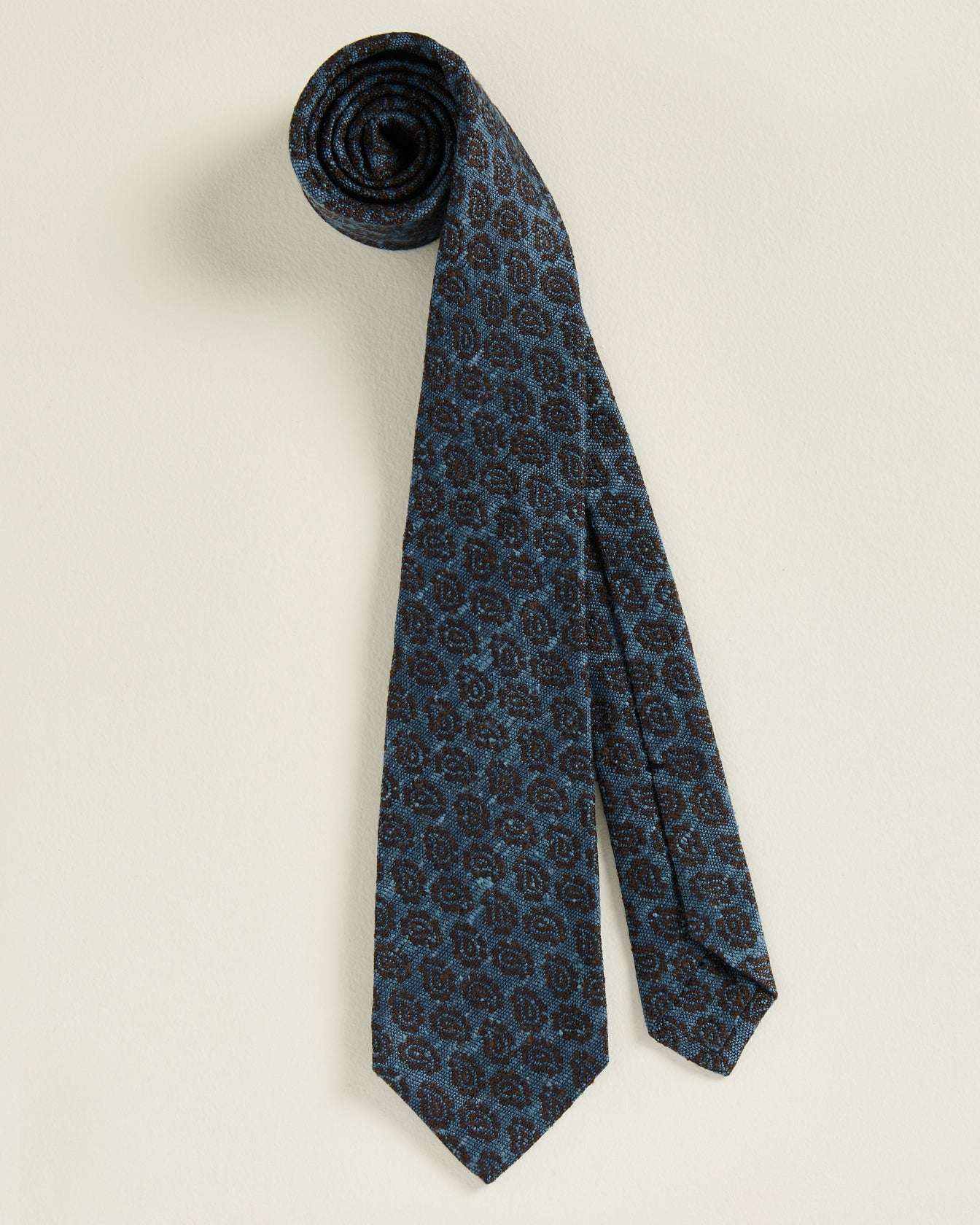 PATTERNED TIE