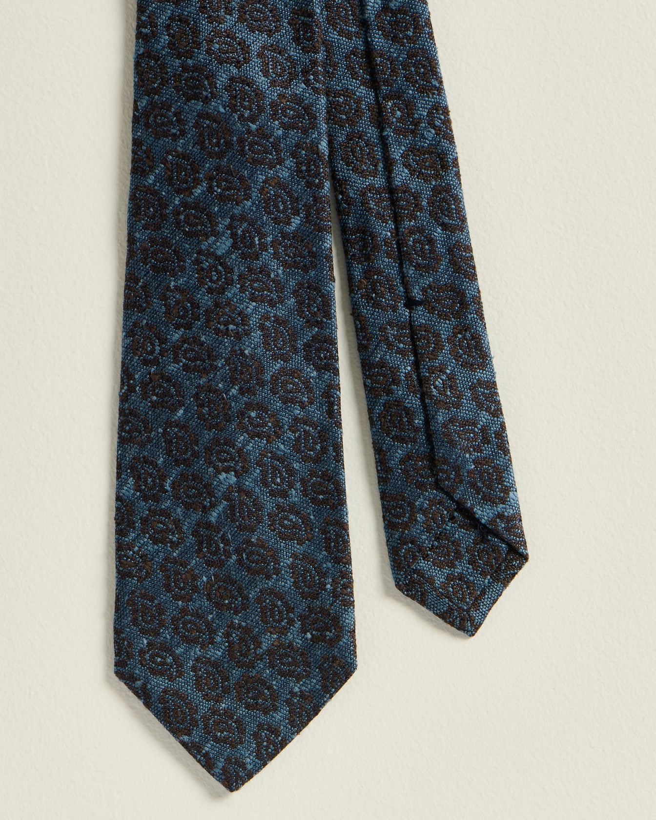 PATTERNED TIE