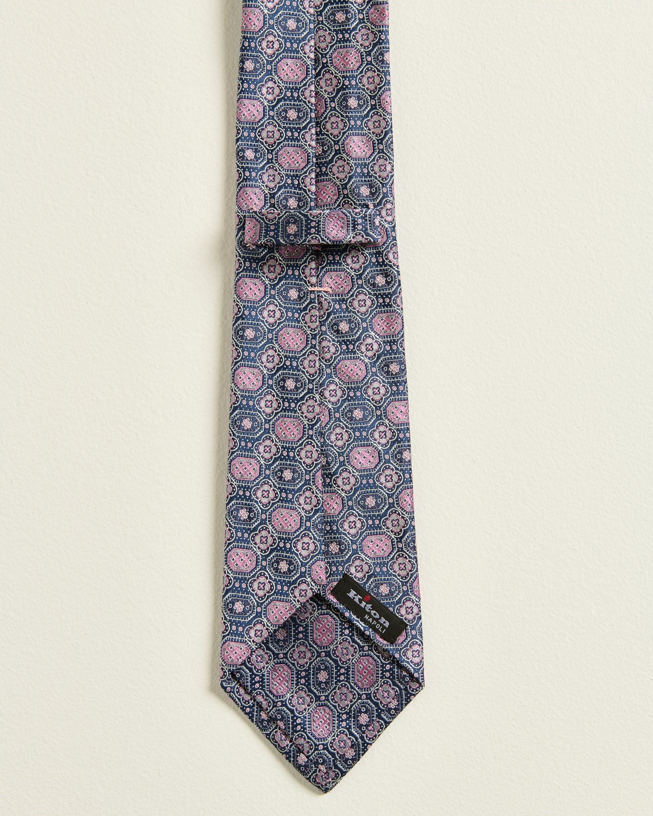 PATTERNED SILK TIE
