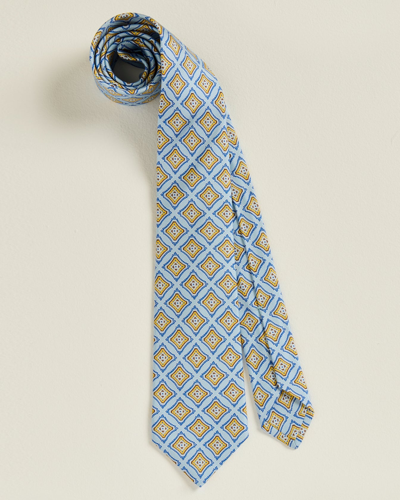 PATTERNED SILK TIE