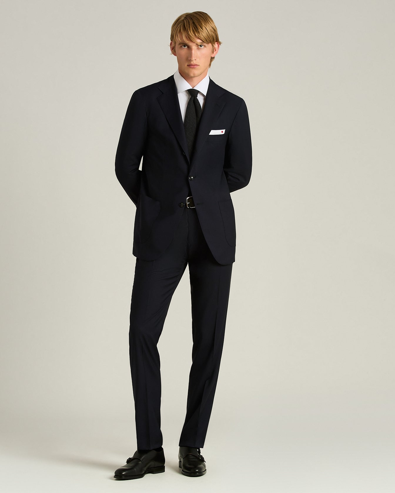 HAND-WOVEN WOOL TIE