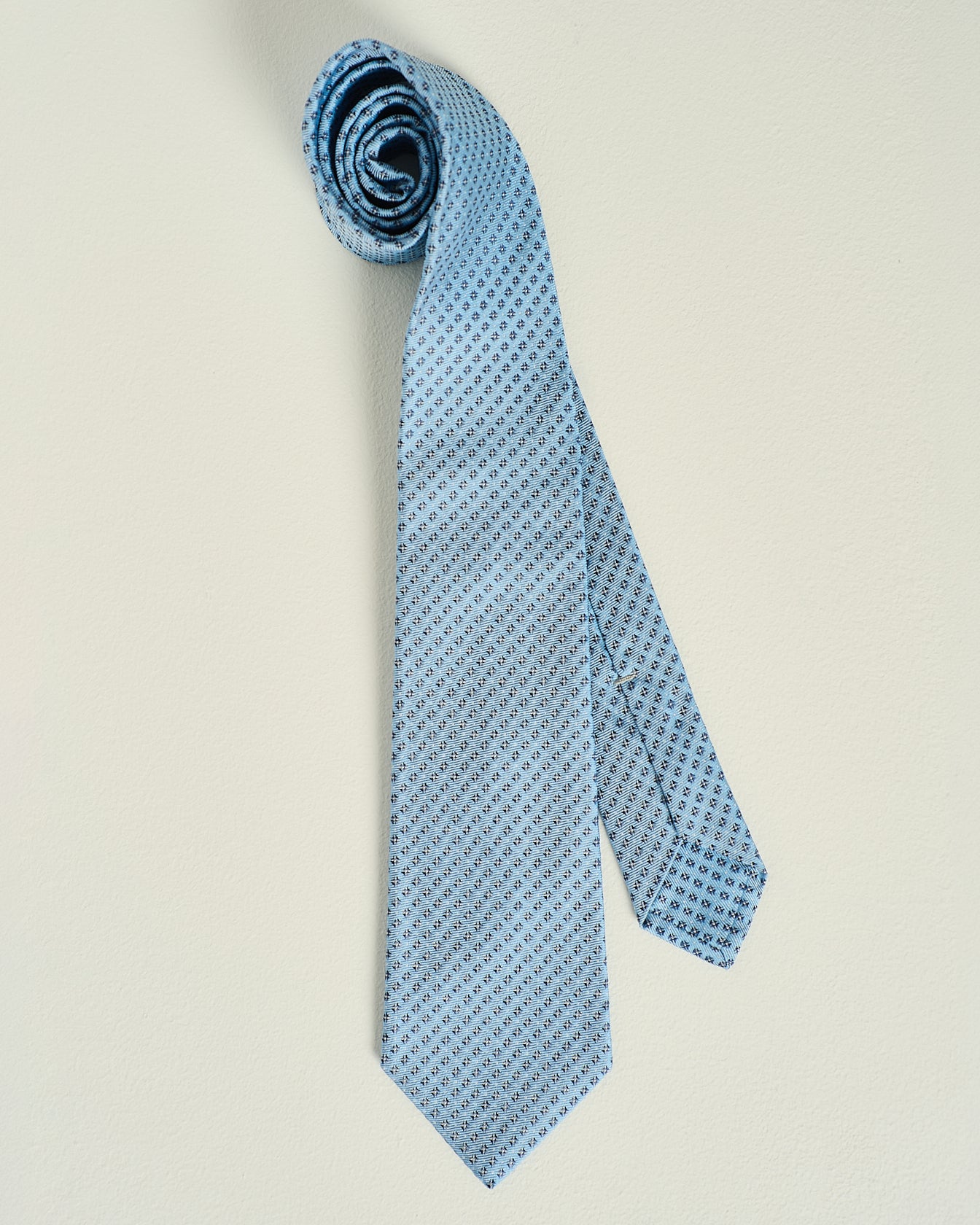 PATTERNED SILK TIE